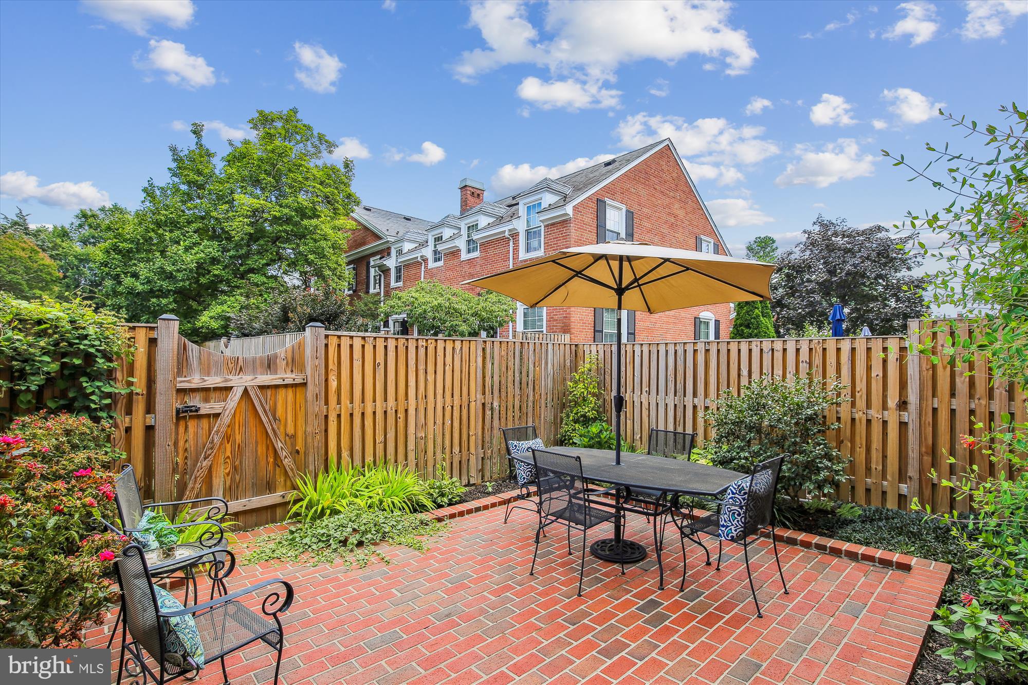 FAIRLINGTON MEADOWS - Residential