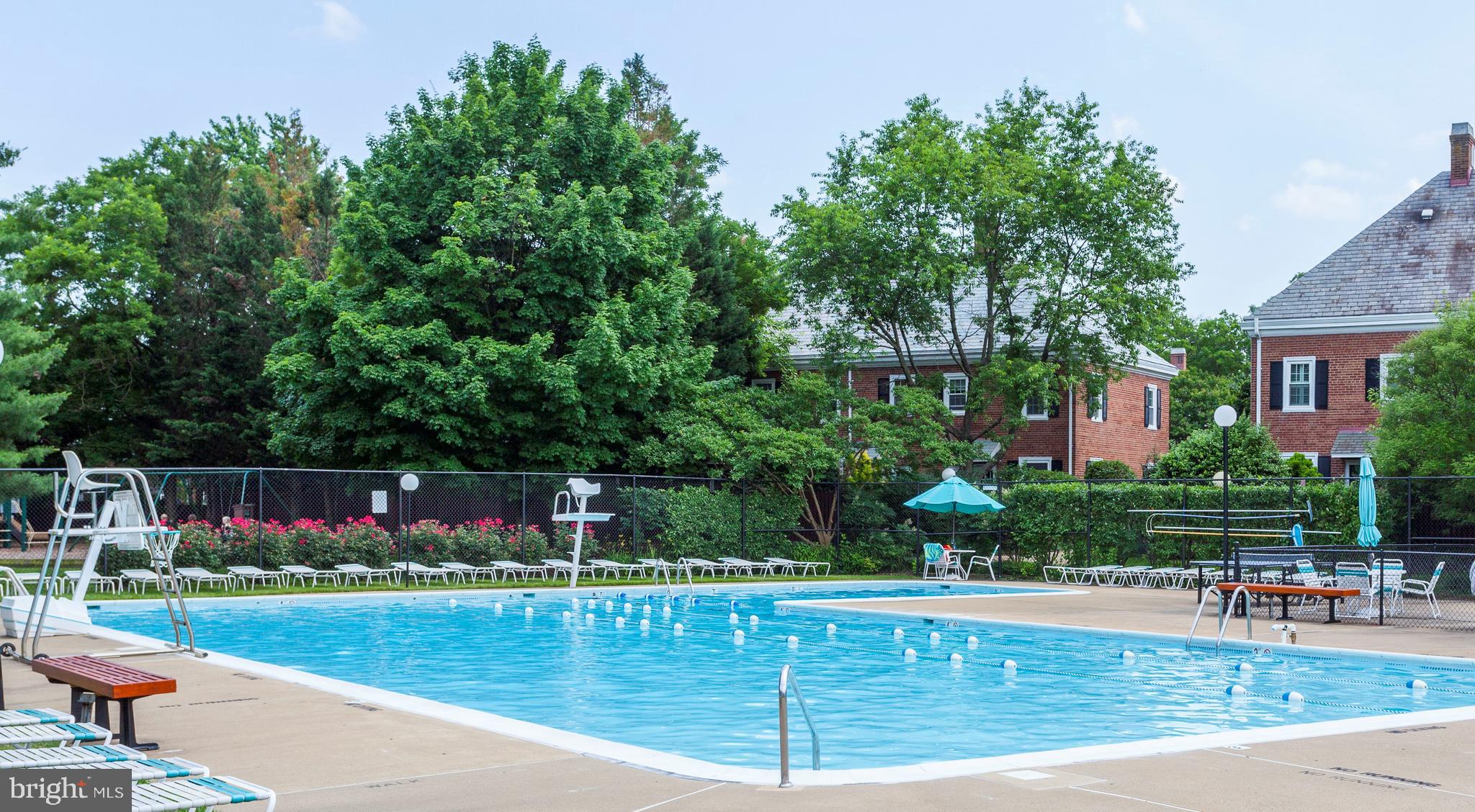 FAIRLINGTON MEADOWS - Residential