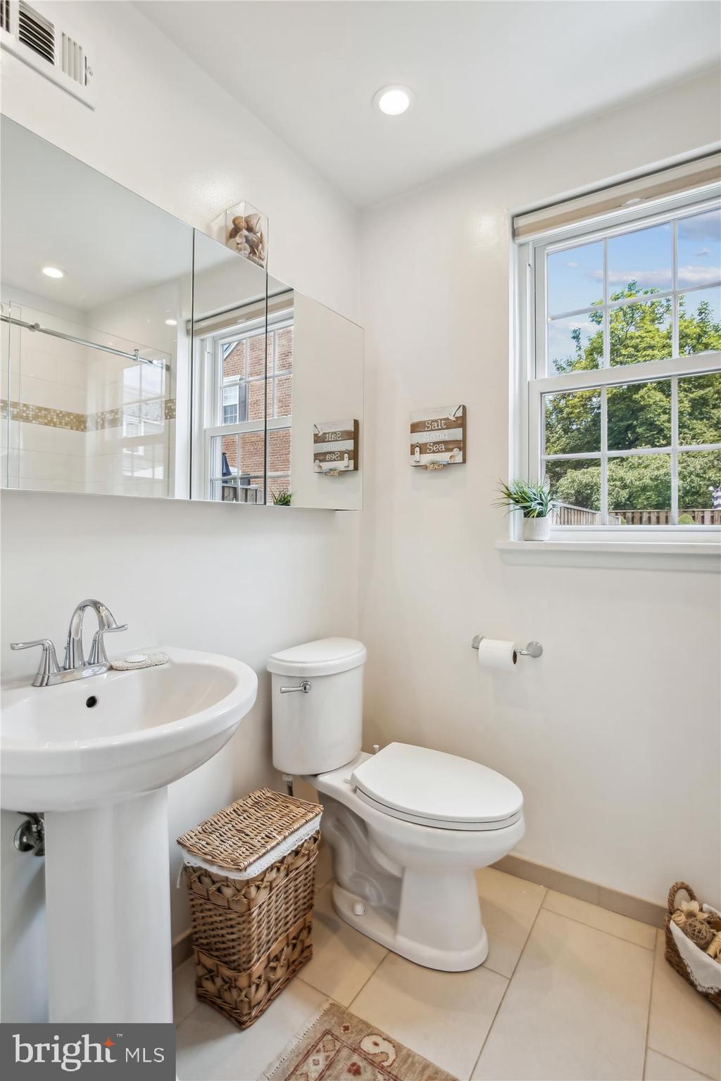 FAIRLINGTON MEADOWS - Residential