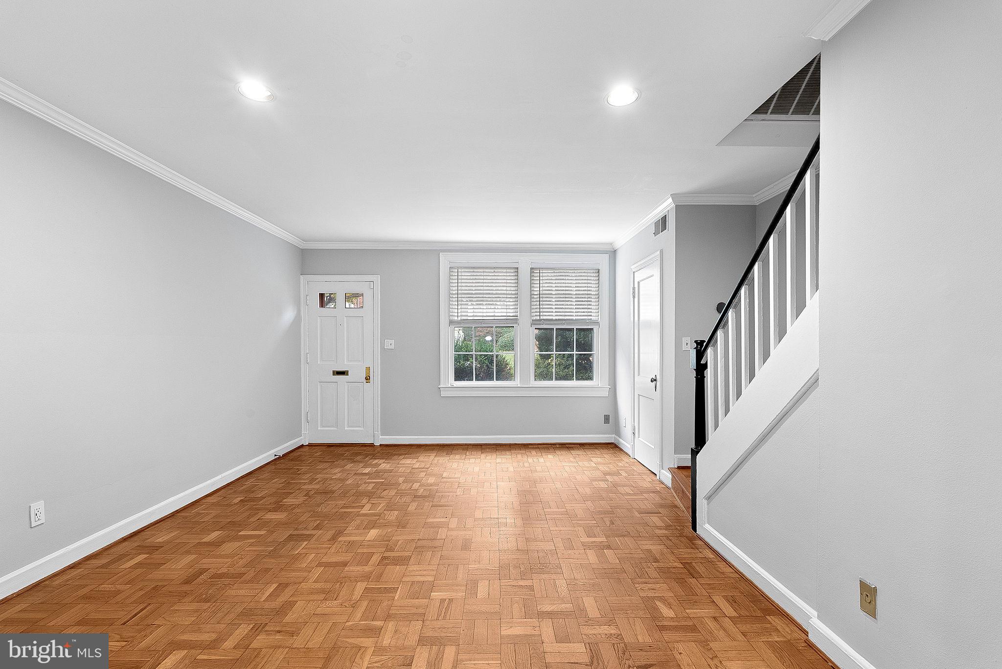 1400 S BARTON STREET 425