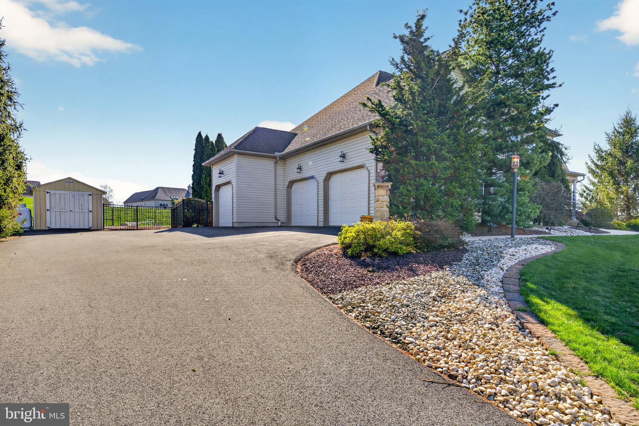 FOX RIDGE FARMS - Residential