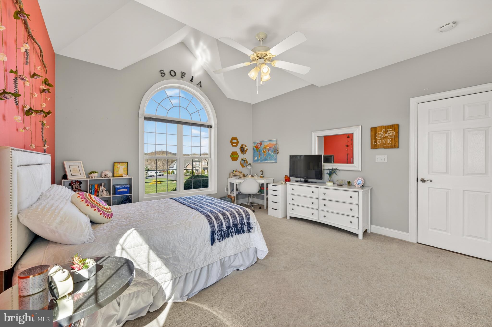 FOX RIDGE FARMS - Residential