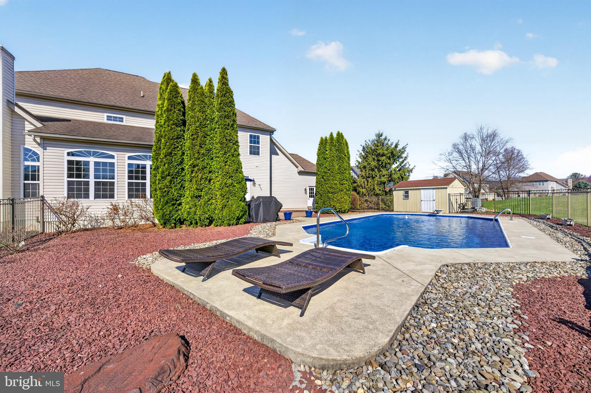 FOX RIDGE FARMS - Residential