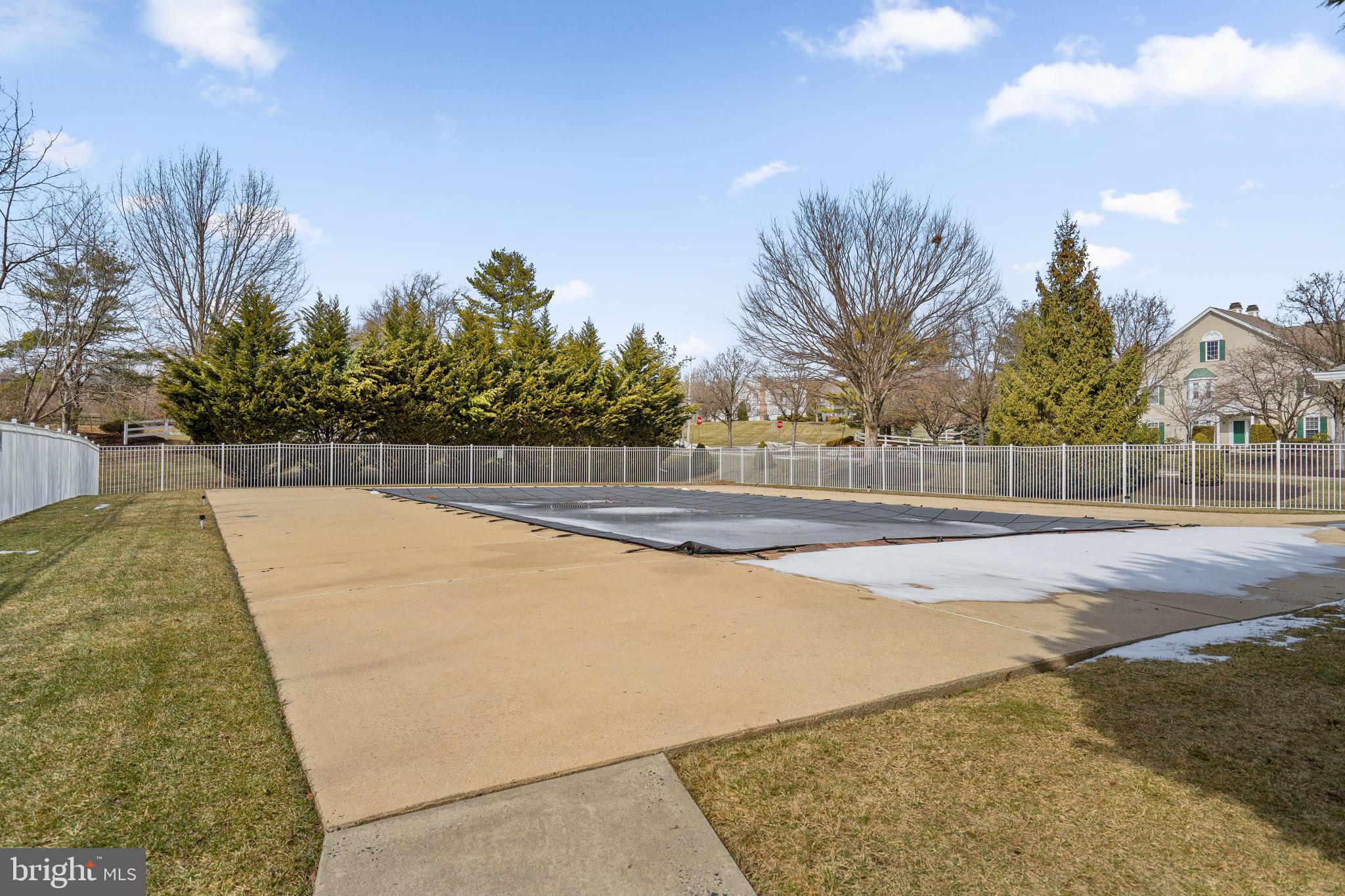 WINNERS CIRCLE - Residential