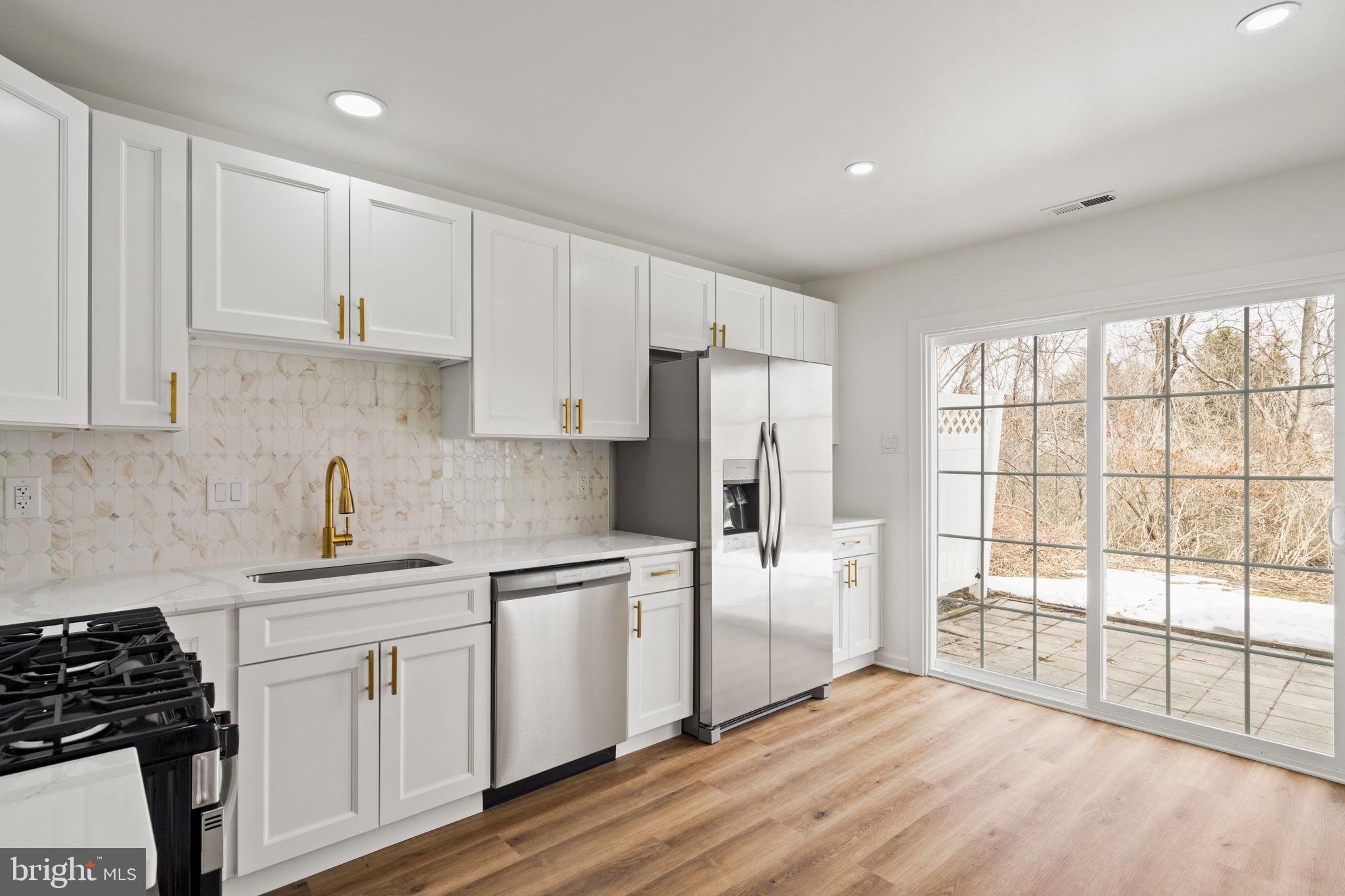 WINNERS CIRCLE - Residential