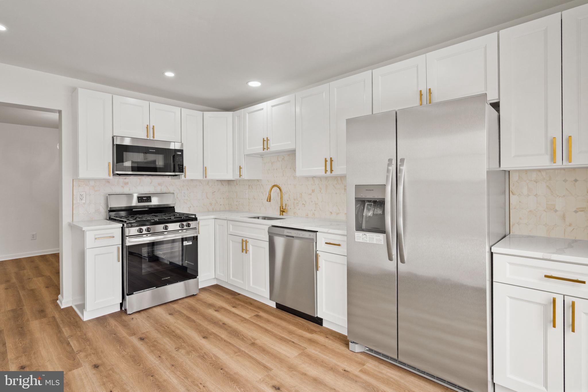 WINNERS CIRCLE - Residential