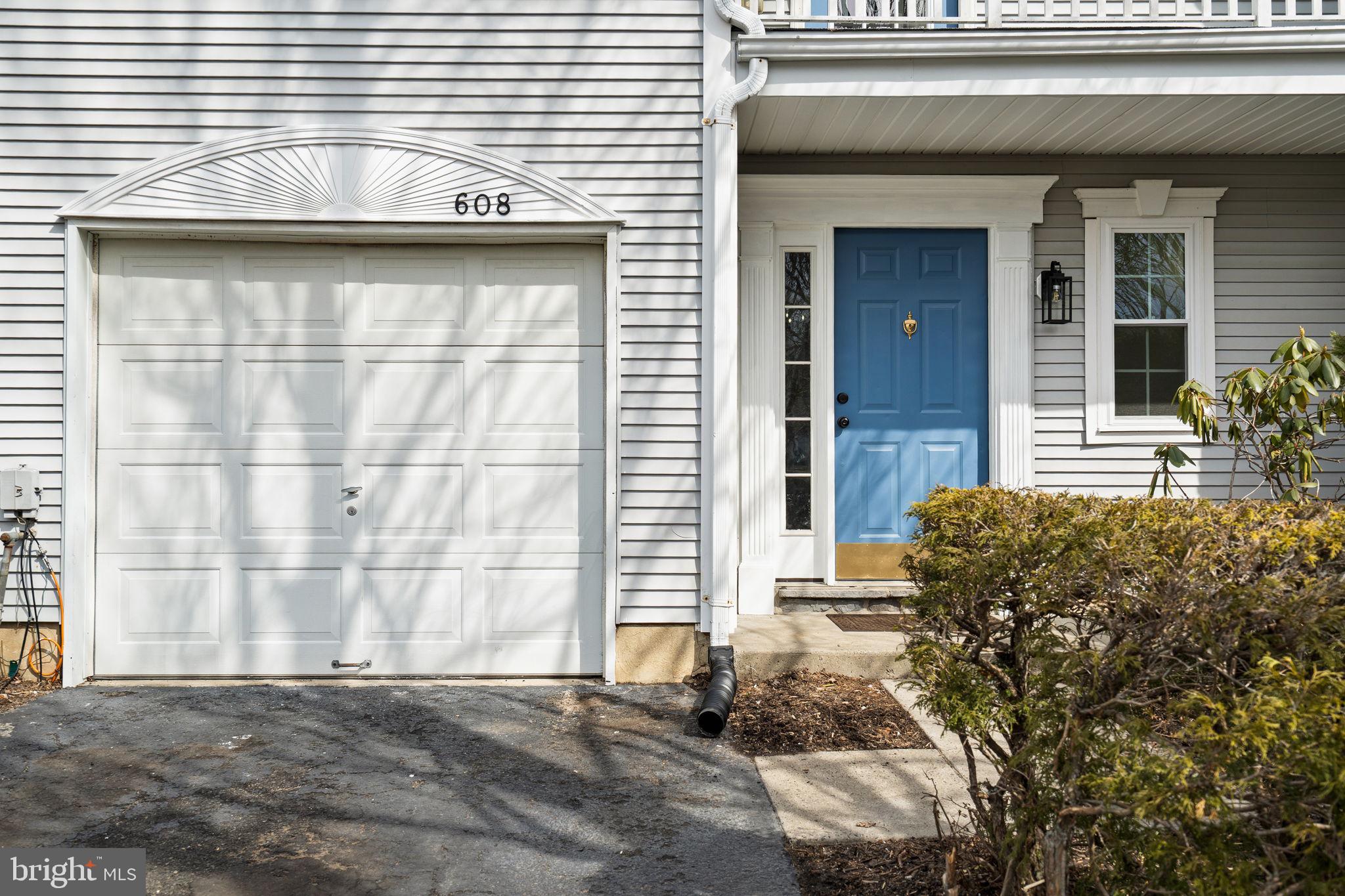 WINNERS CIRCLE - Residential