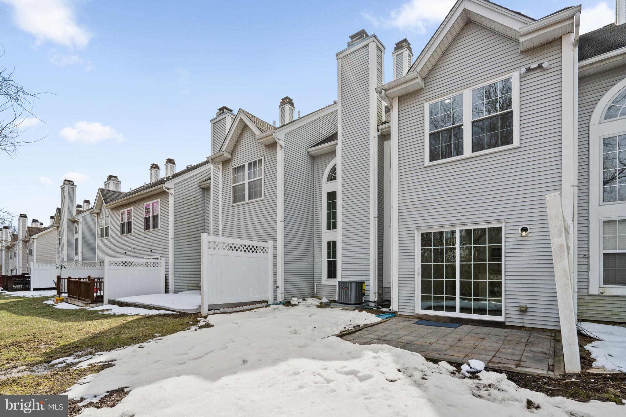 WINNERS CIRCLE - Residential