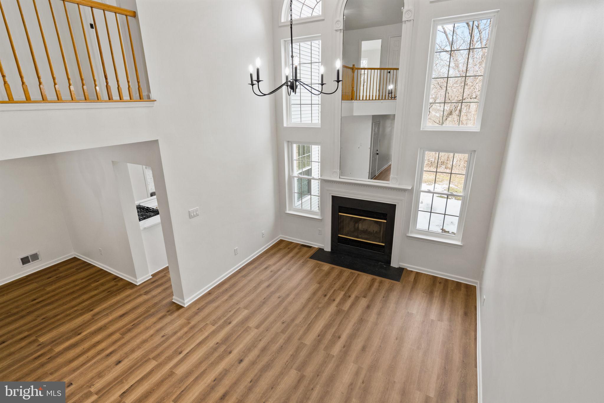 WINNERS CIRCLE - Residential