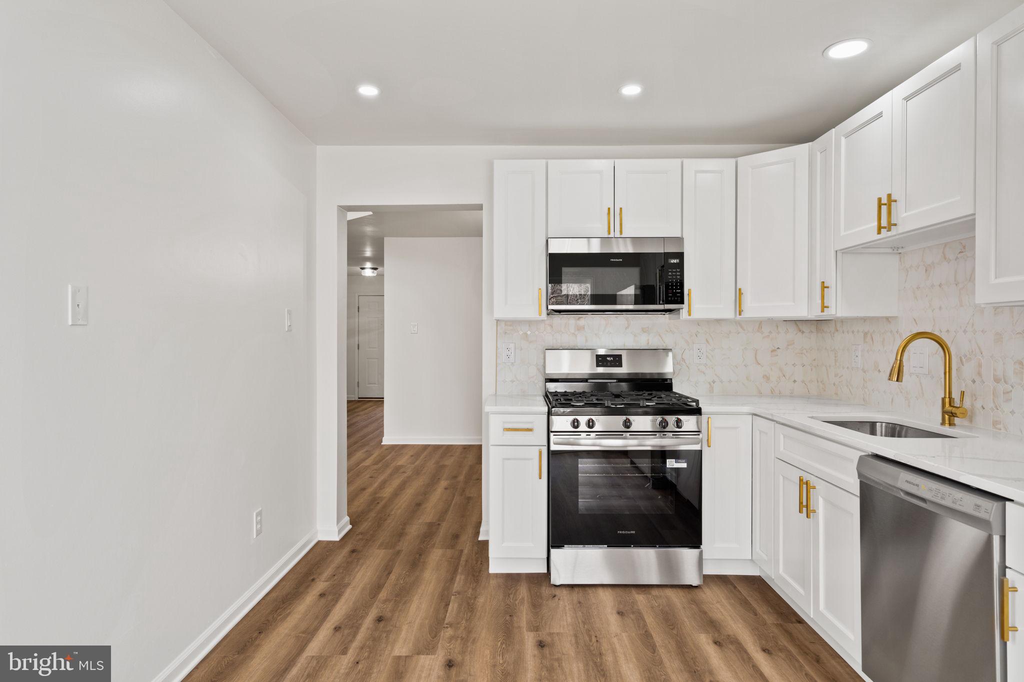 WINNERS CIRCLE - Residential