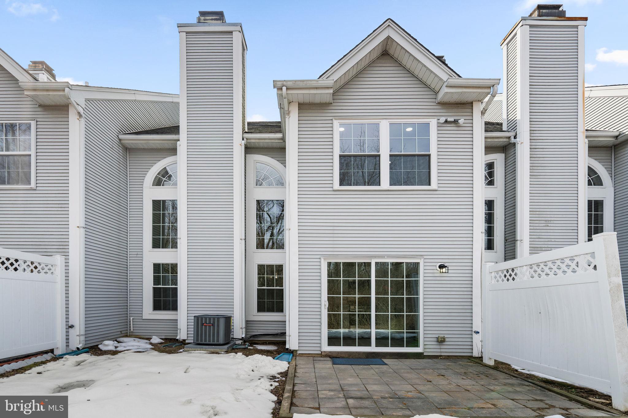 WINNERS CIRCLE - Residential