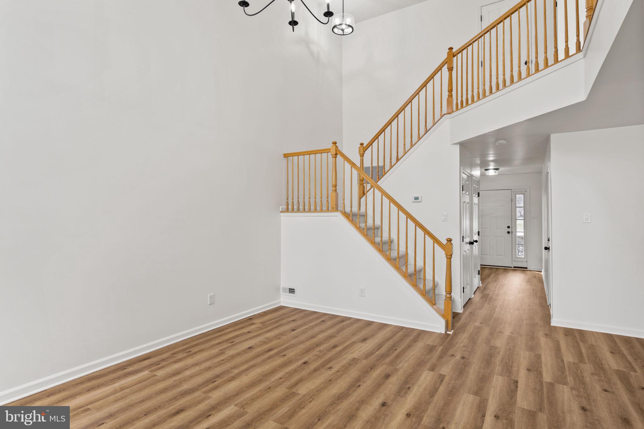 WINNERS CIRCLE - Residential