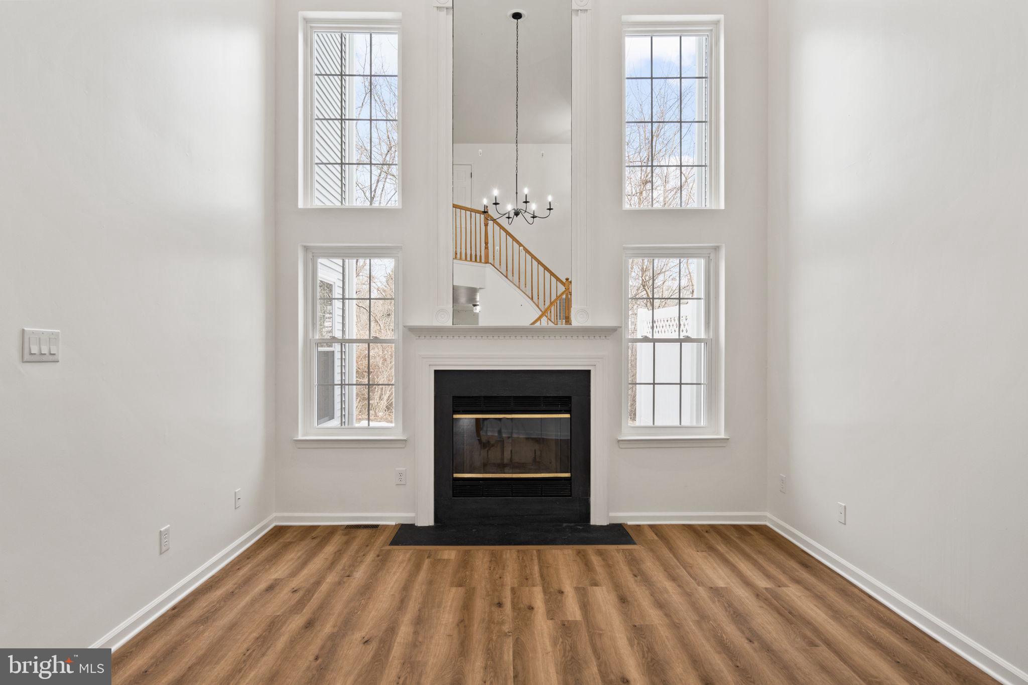 WINNERS CIRCLE - Residential