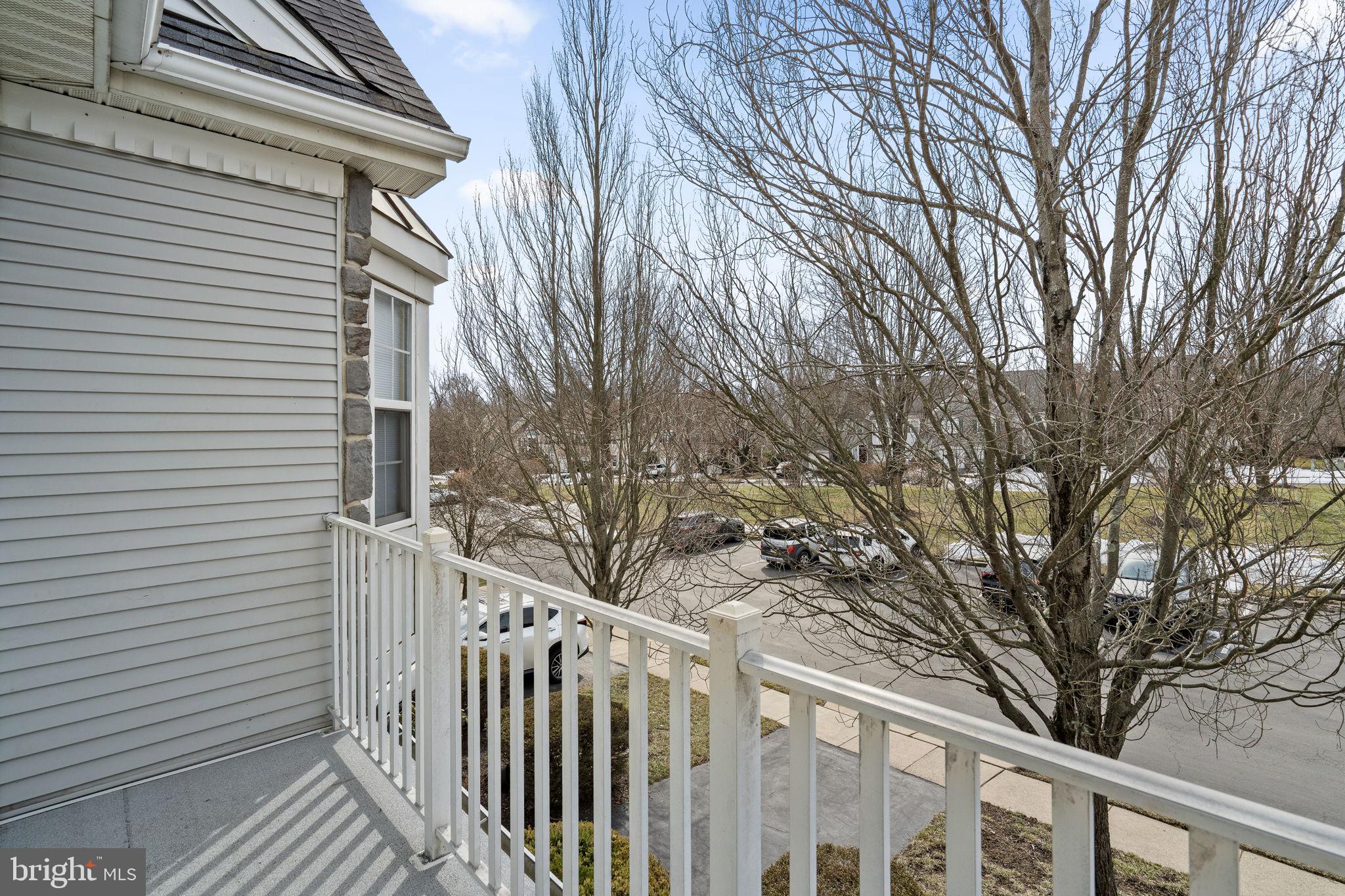 WINNERS CIRCLE - Residential