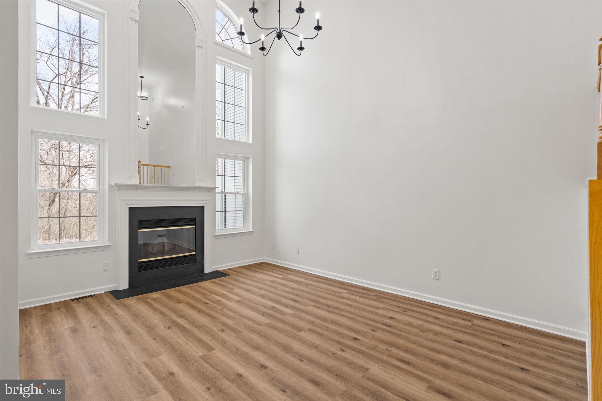 WINNERS CIRCLE - Residential