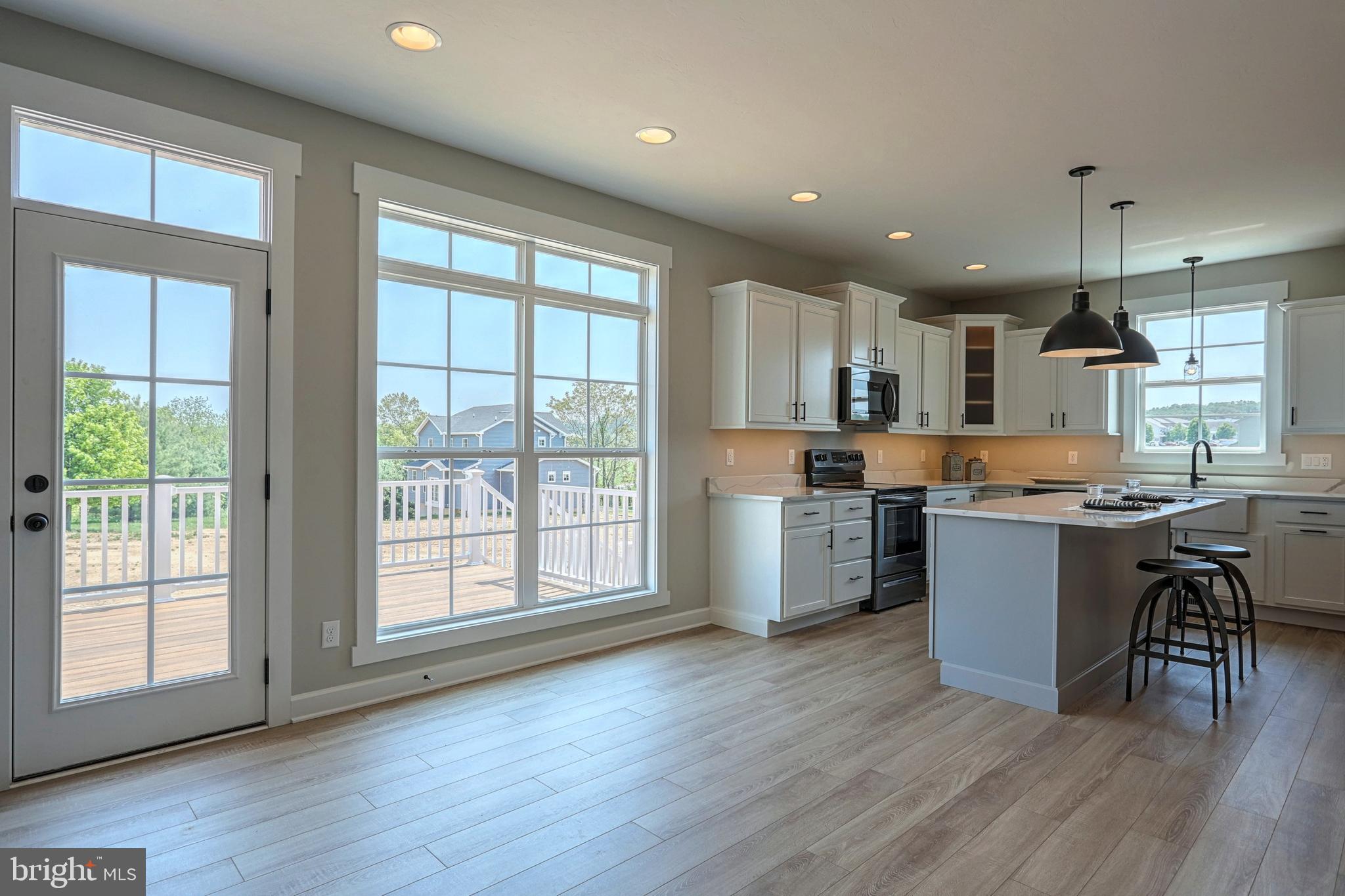 SALEM OVERLOOK - Residential