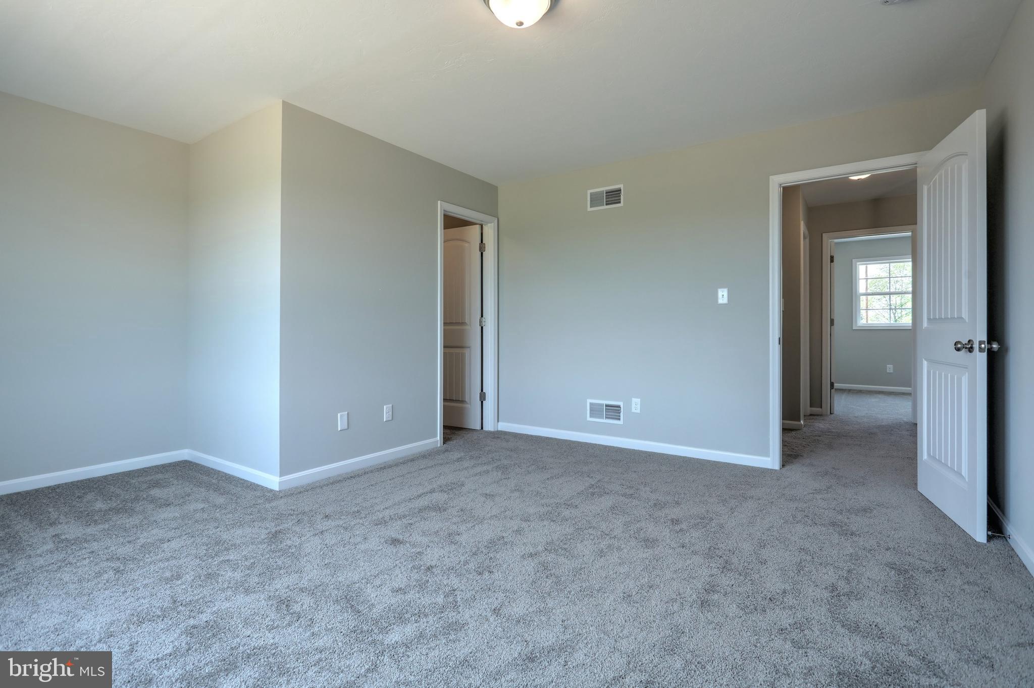 SALEM OVERLOOK - Residential