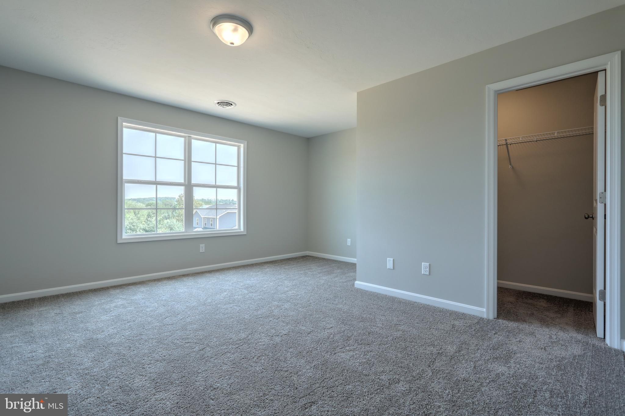 SALEM OVERLOOK - Residential