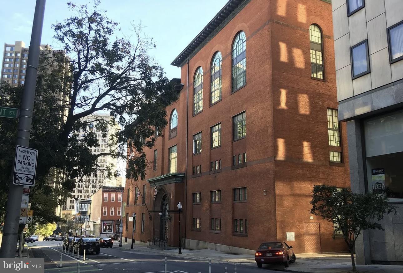 MOUNT VERNON PLACE HISTORIC DISTRICT - Residential Lease