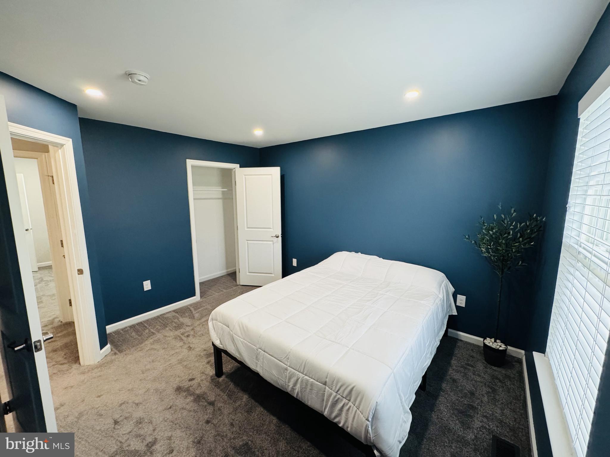 OAKCREST - Residential