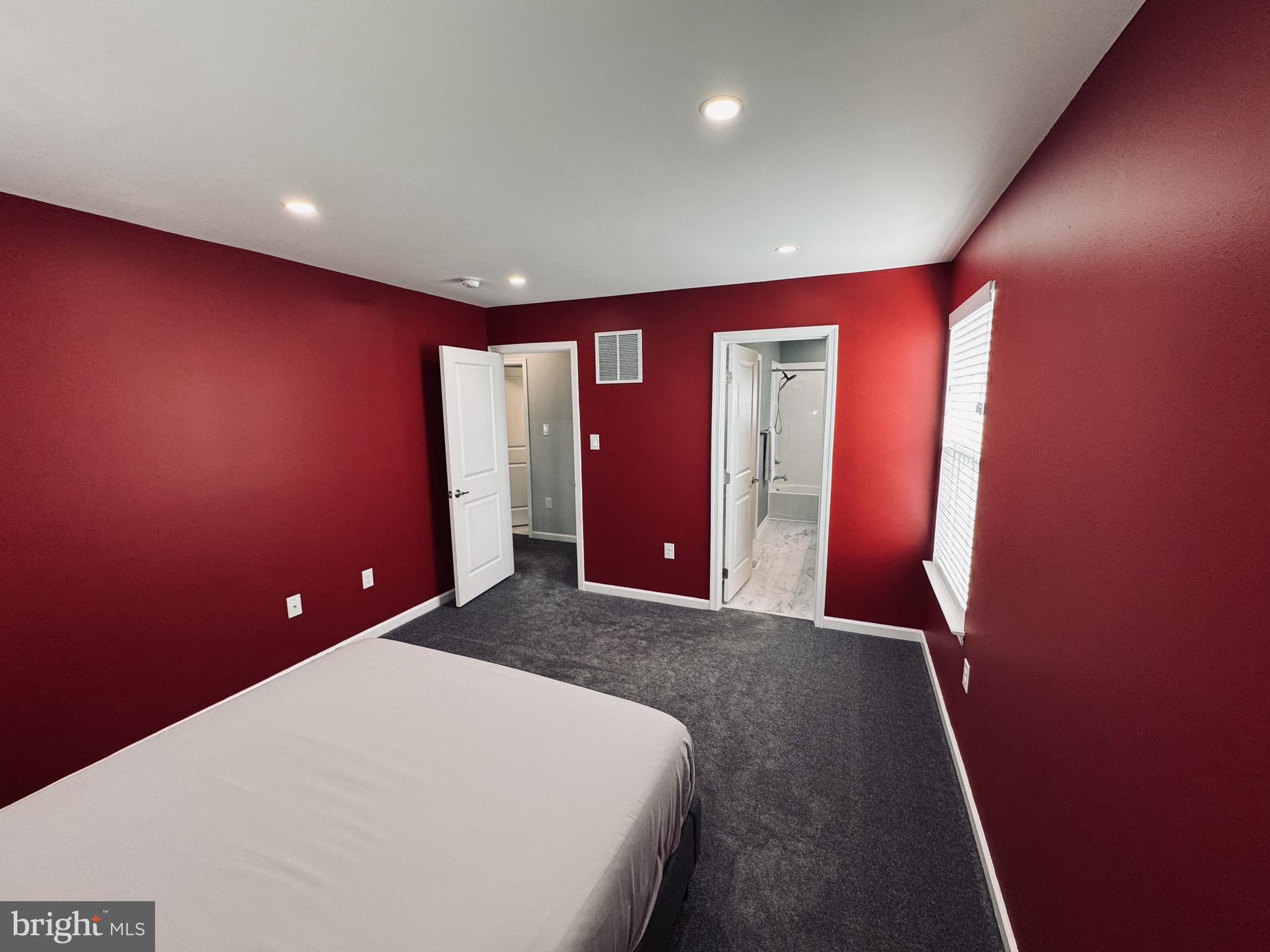 OAKCREST - Residential