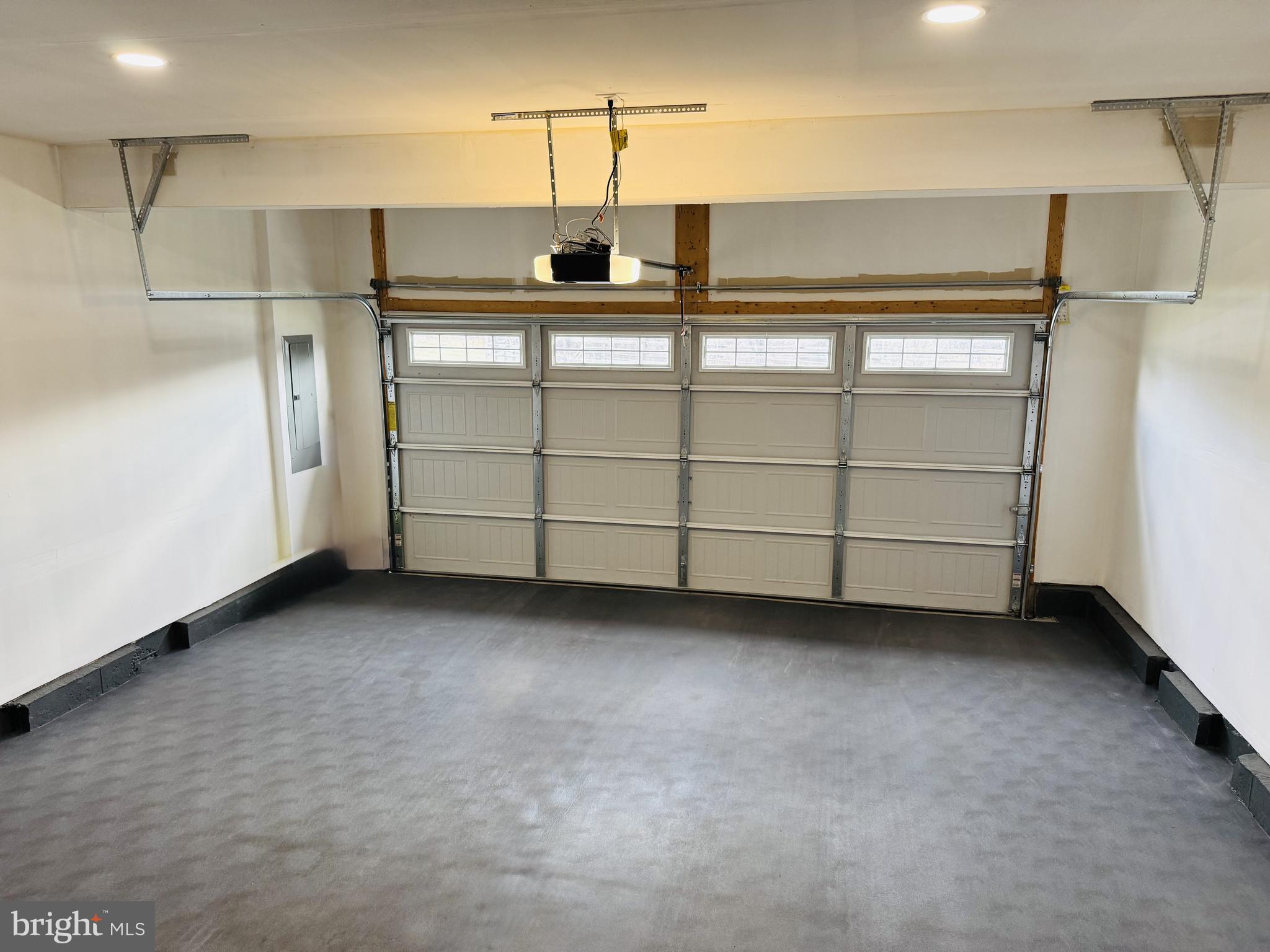 OAKCREST - Residential