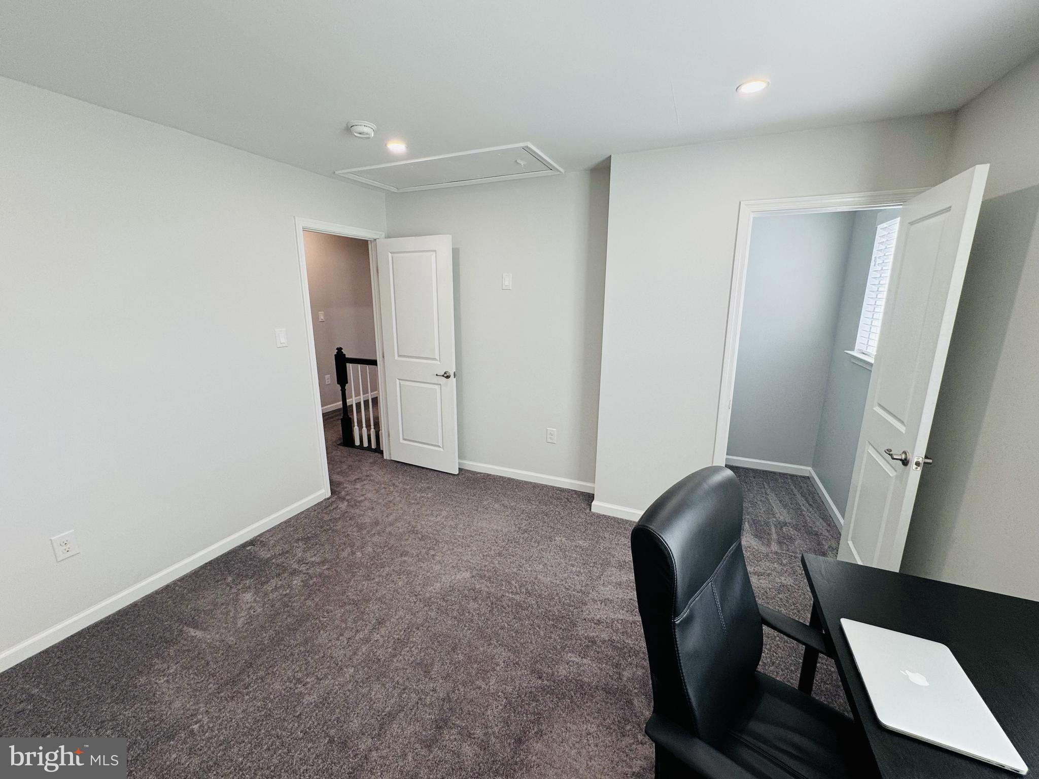 OAKCREST - Residential