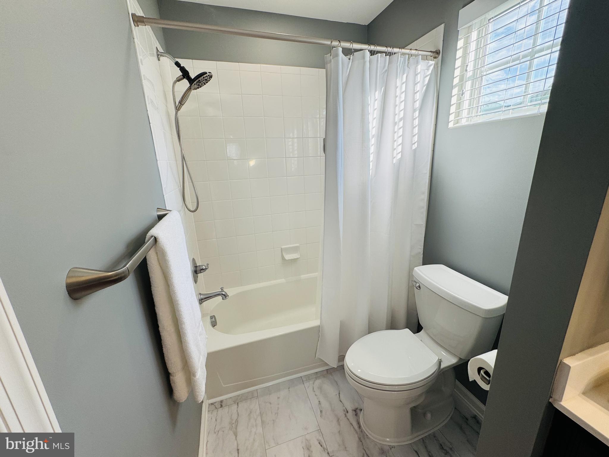 OAKCREST - Residential