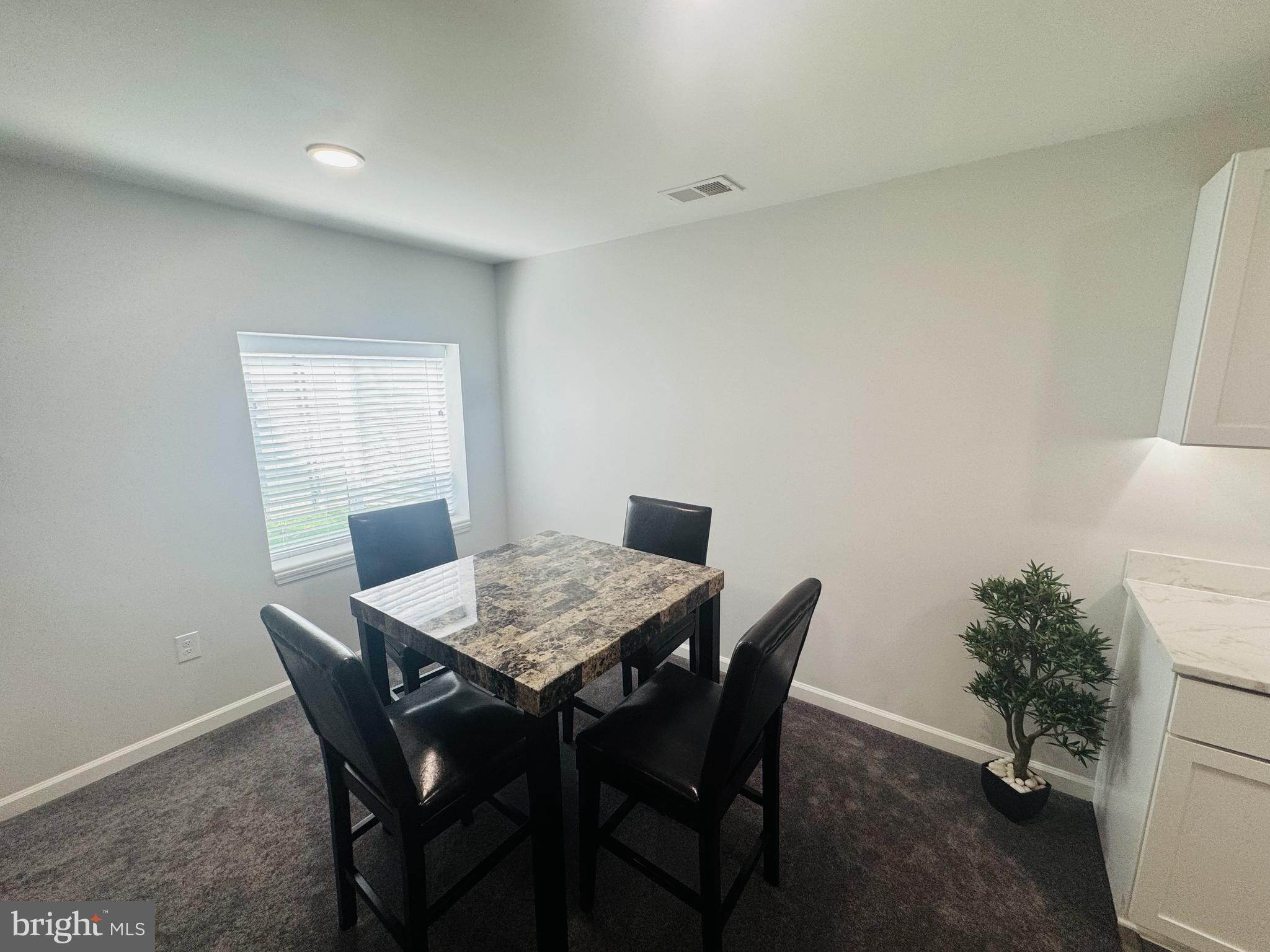 OAKCREST - Residential