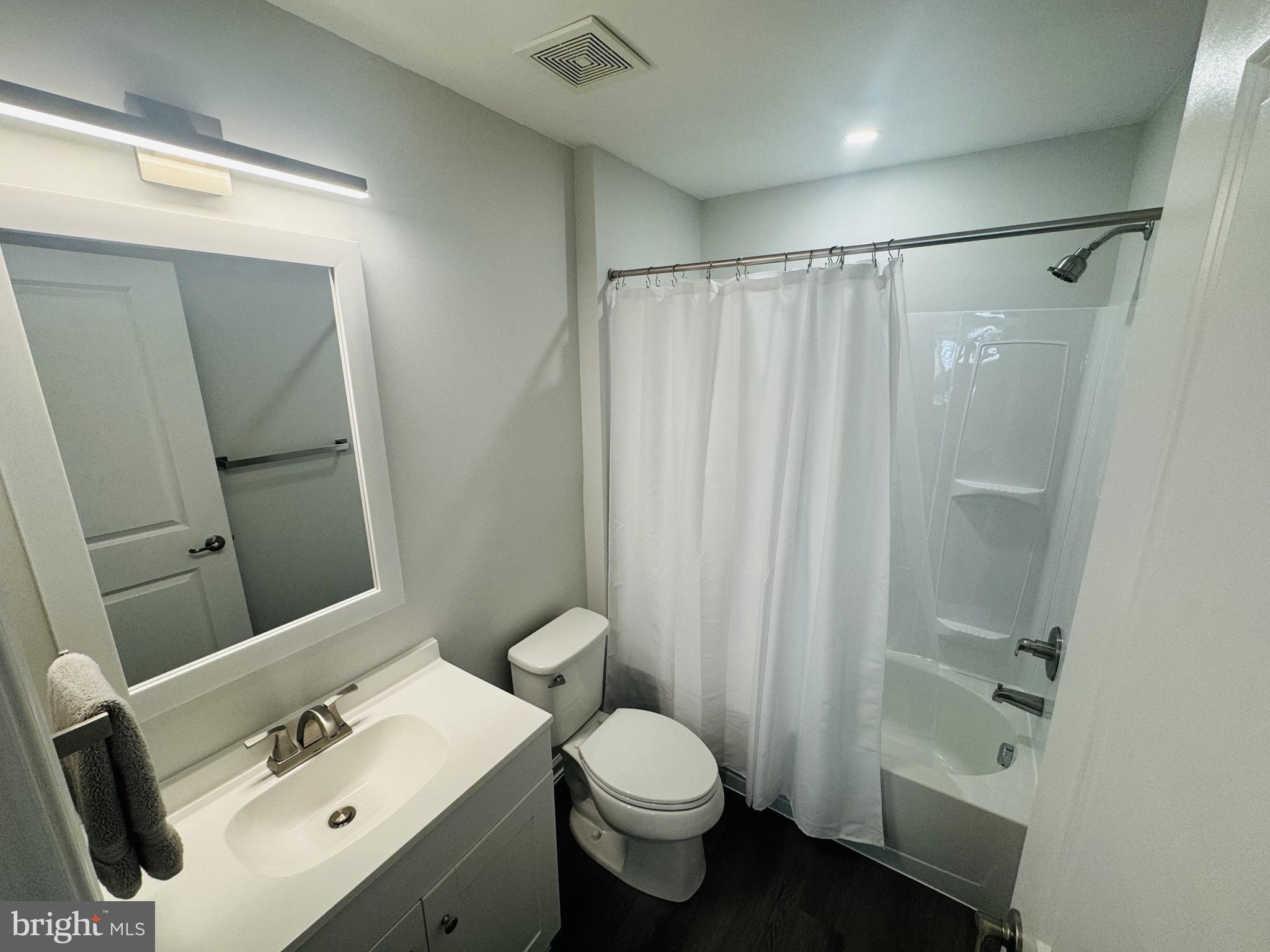 OAKCREST - Residential