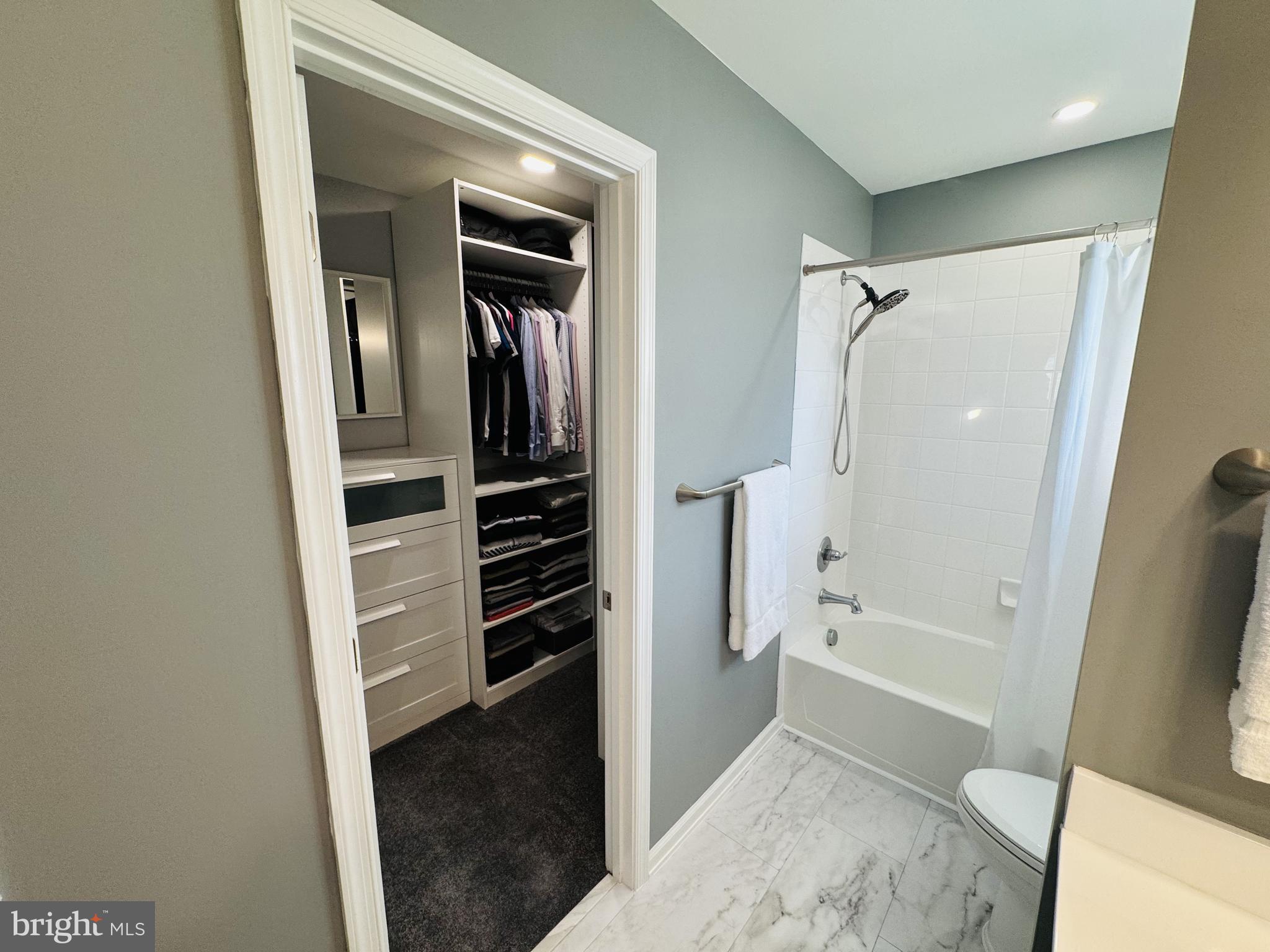 OAKCREST - Residential