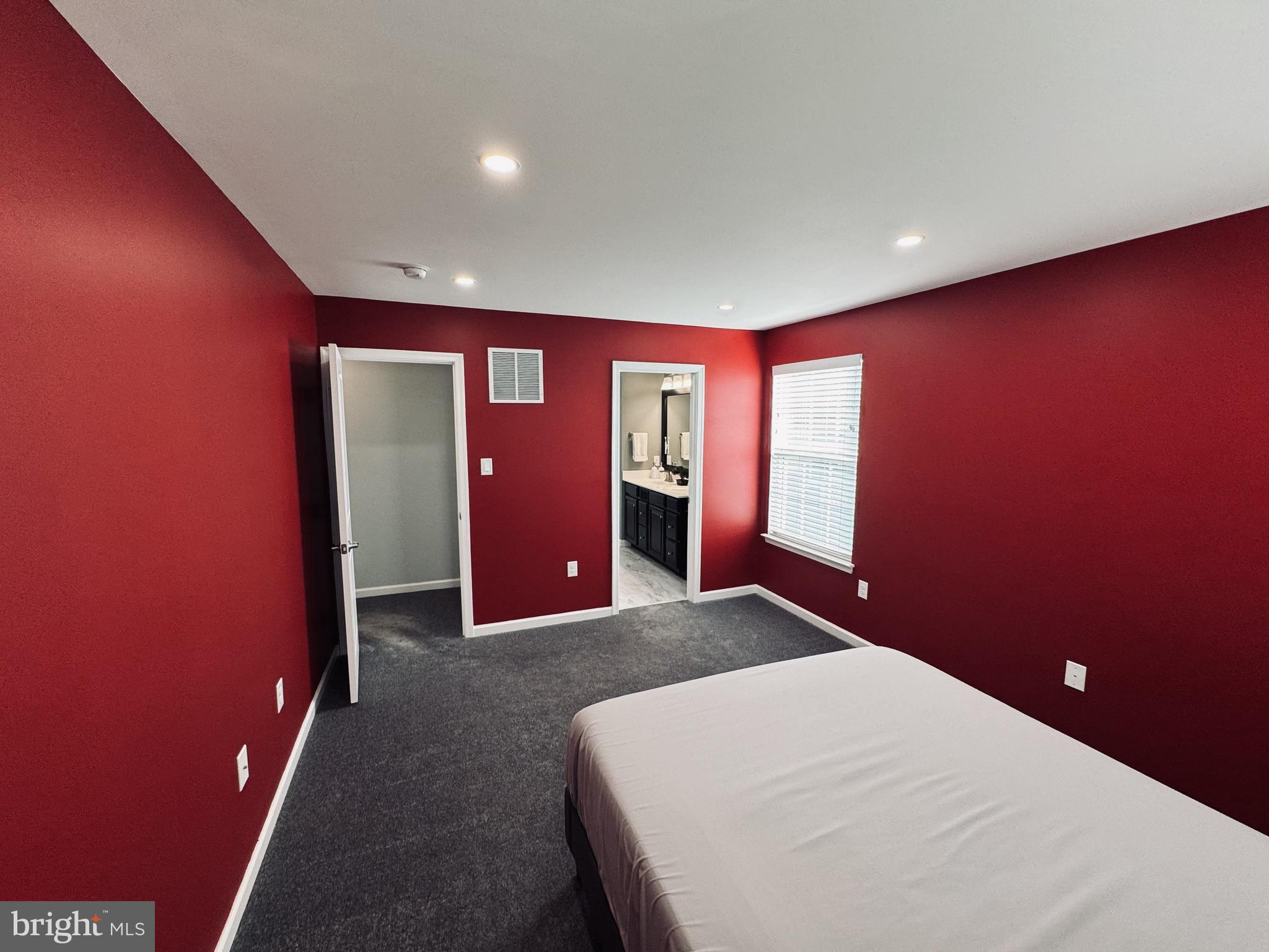 OAKCREST - Residential