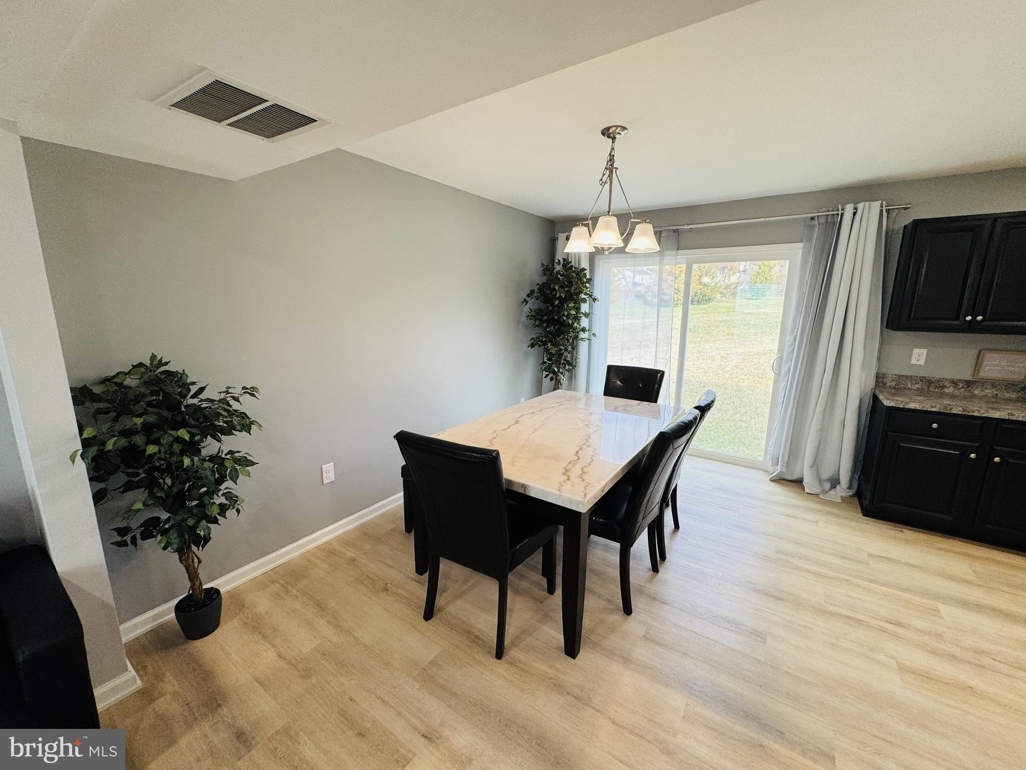 OAKCREST - Residential