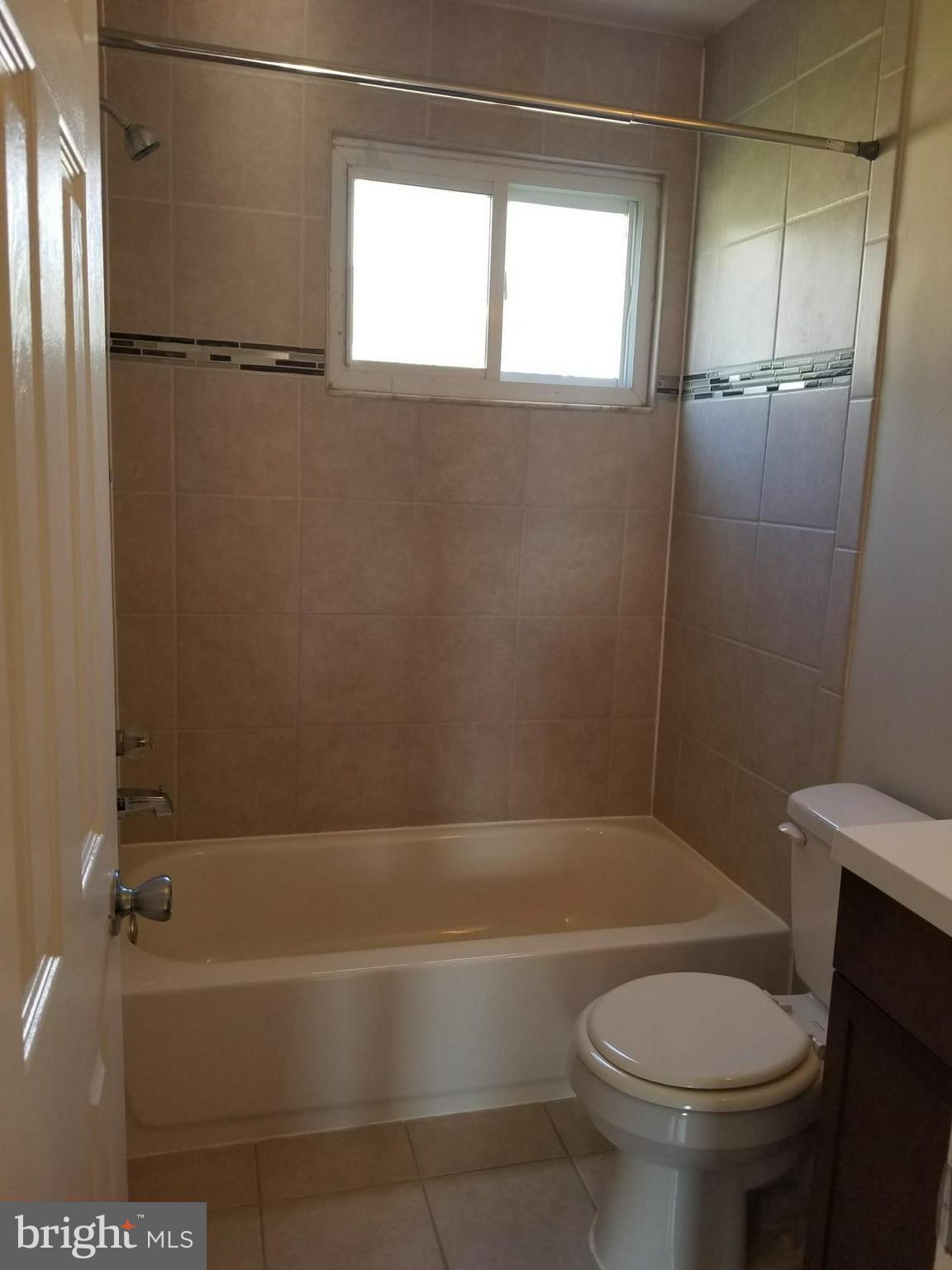 IVERSON VILLAGE CONDO - Residential Lease