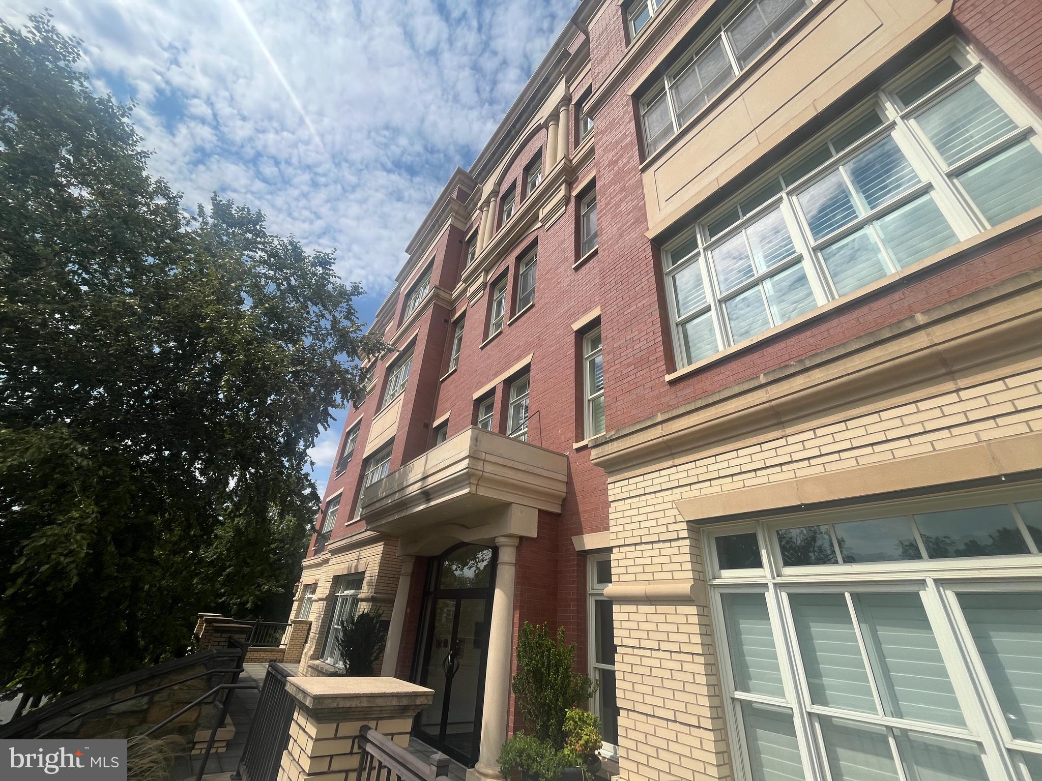 2801 LANGSTON BOULEVARD 302