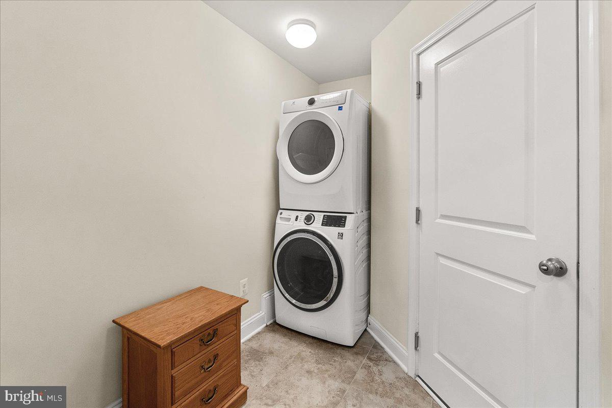 WESTVIEW SOUTH - Residential