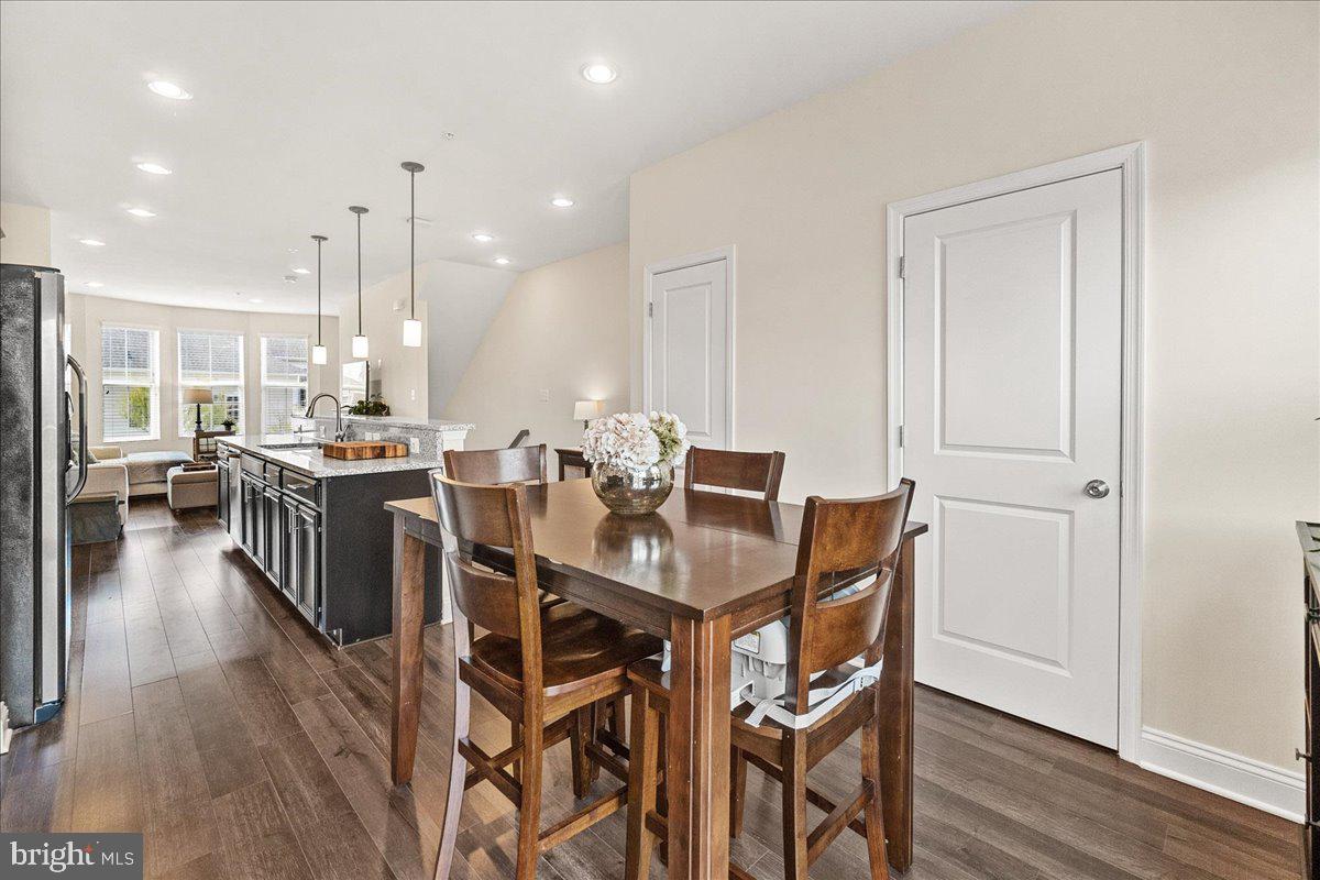 WESTVIEW SOUTH - Residential