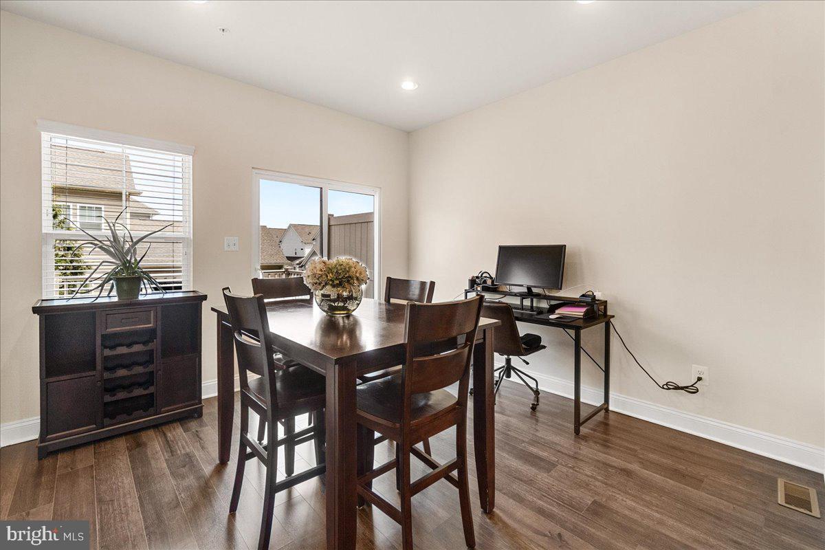 WESTVIEW SOUTH - Residential