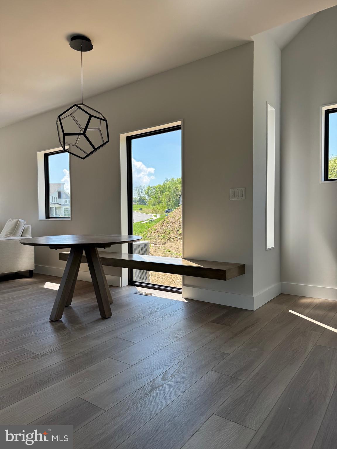 MOUNTAIN MEADOWS - Residential