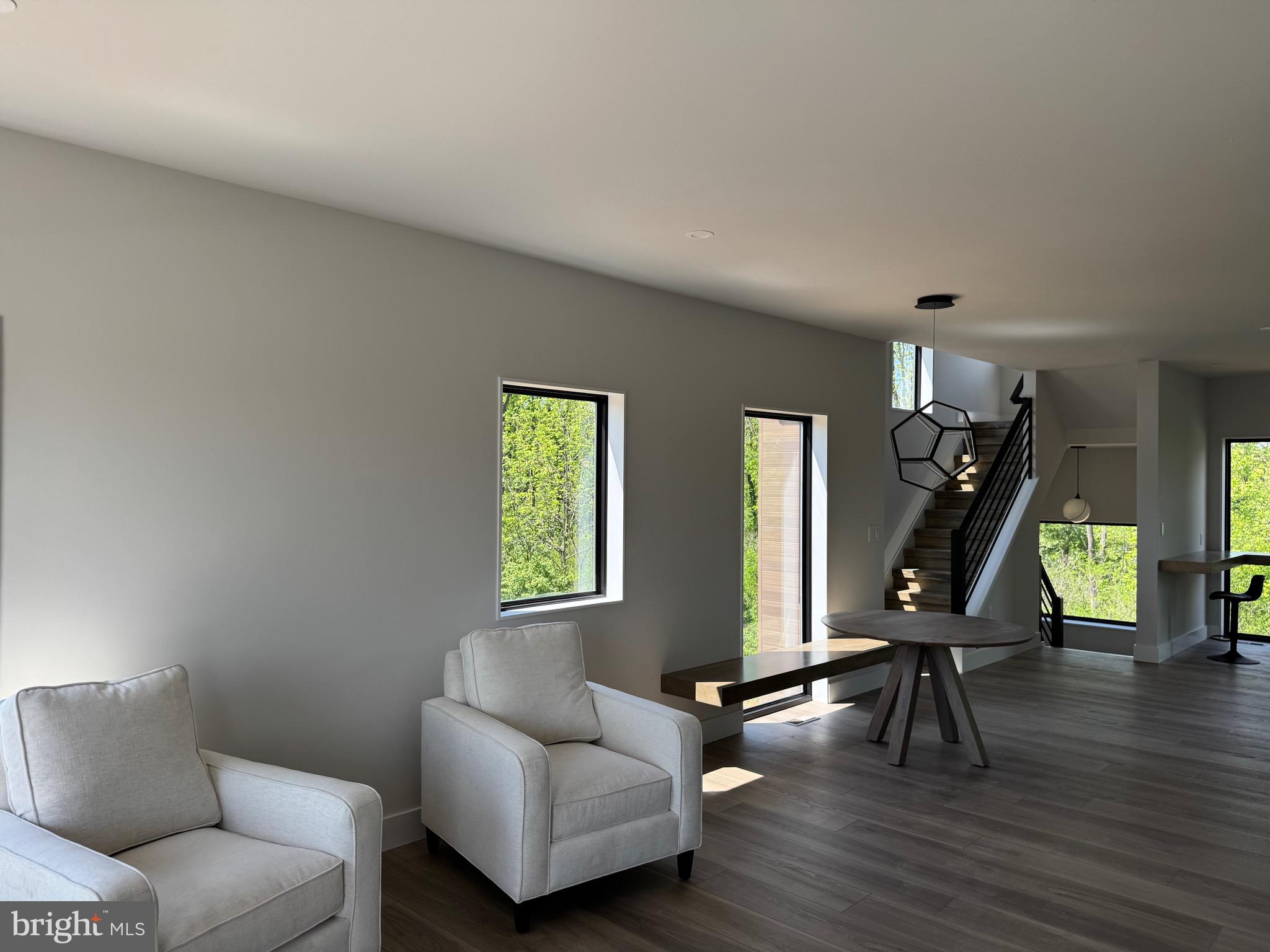 MOUNTAIN MEADOWS - Residential