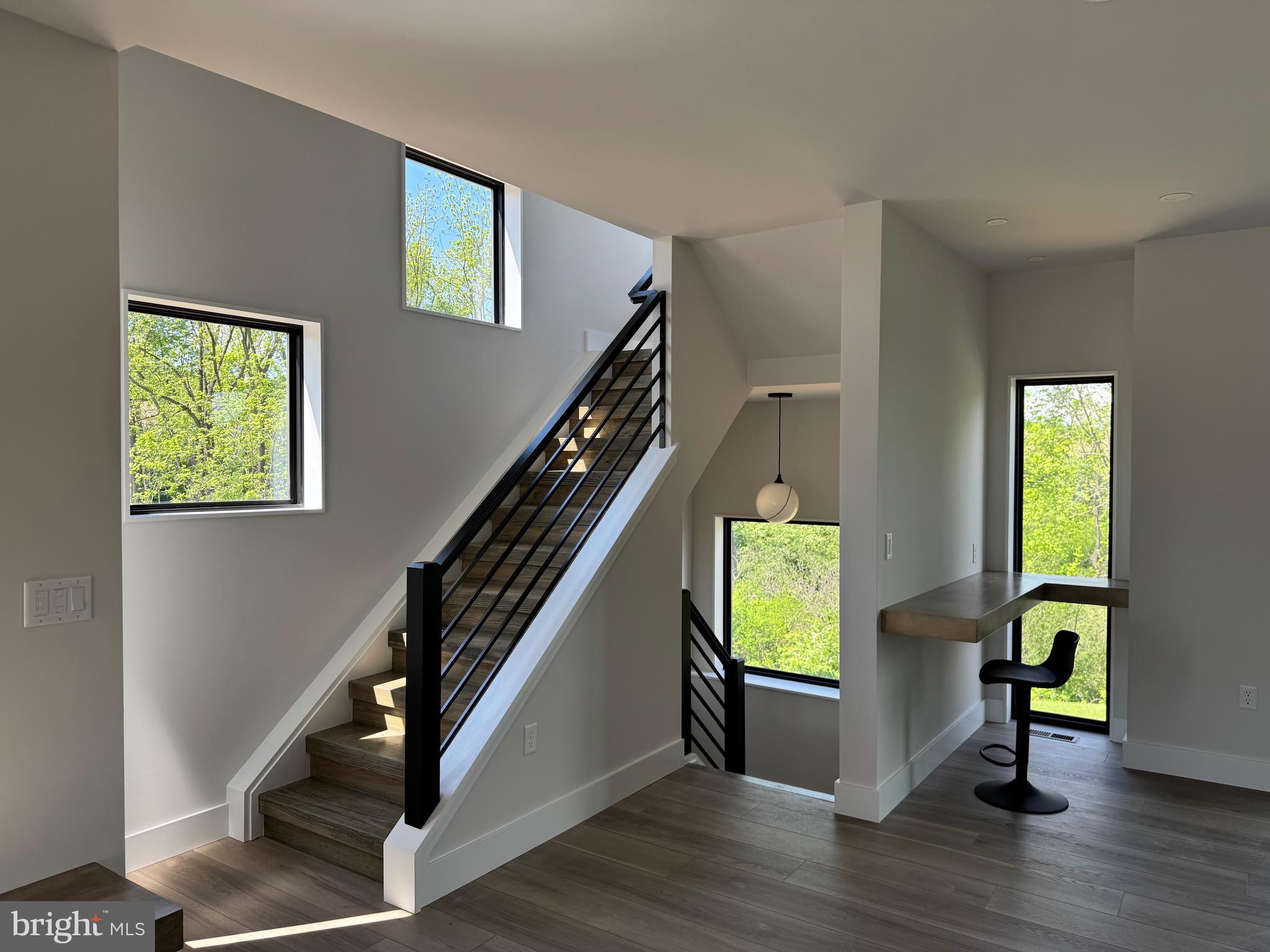 MOUNTAIN MEADOWS - Residential