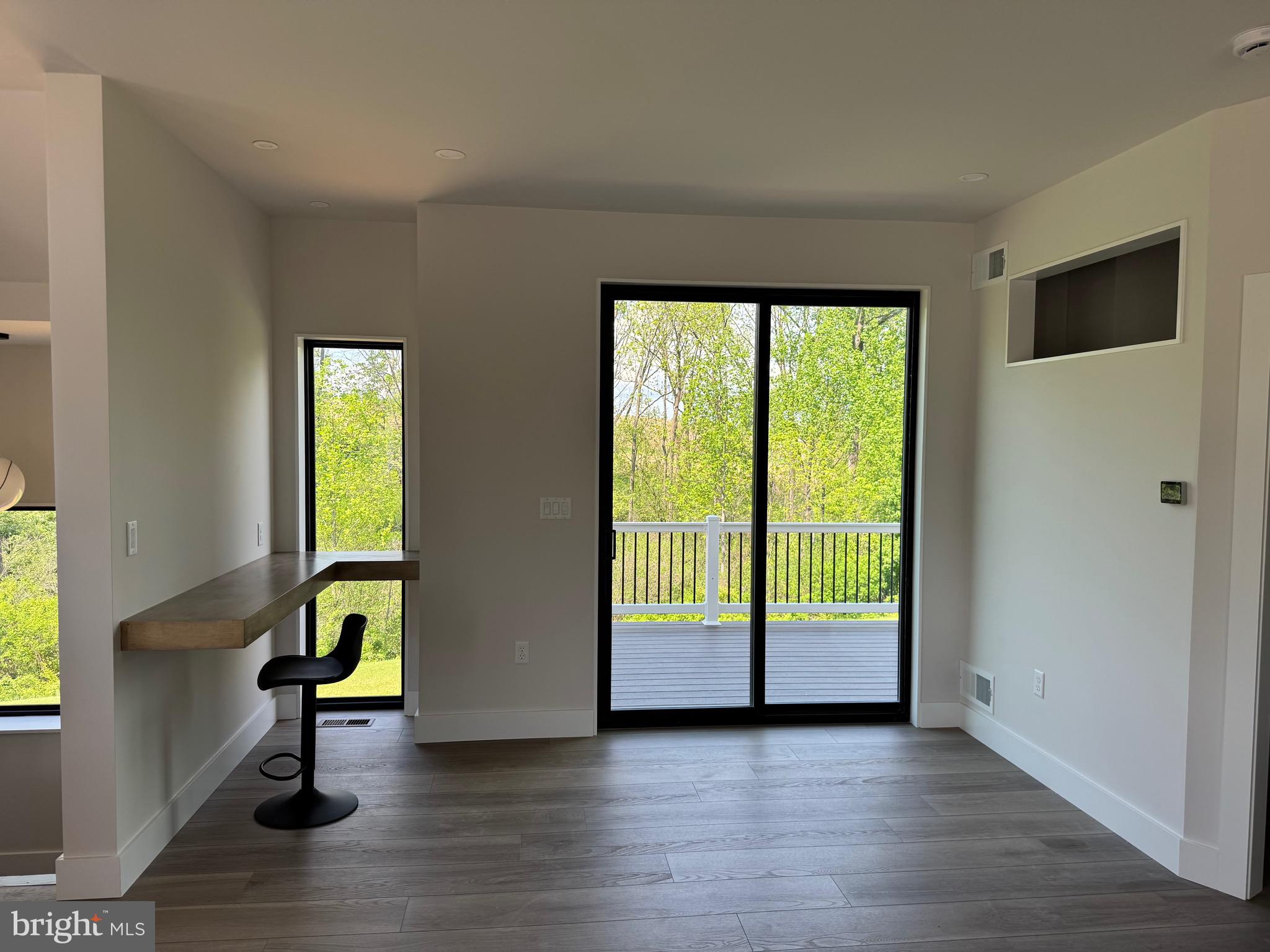 MOUNTAIN MEADOWS - Residential