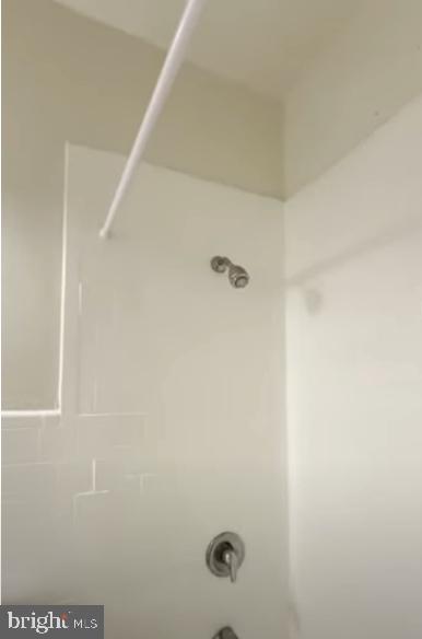 MOUNT VERNON PLACE HISTORIC DISTRICT - Residential Lease