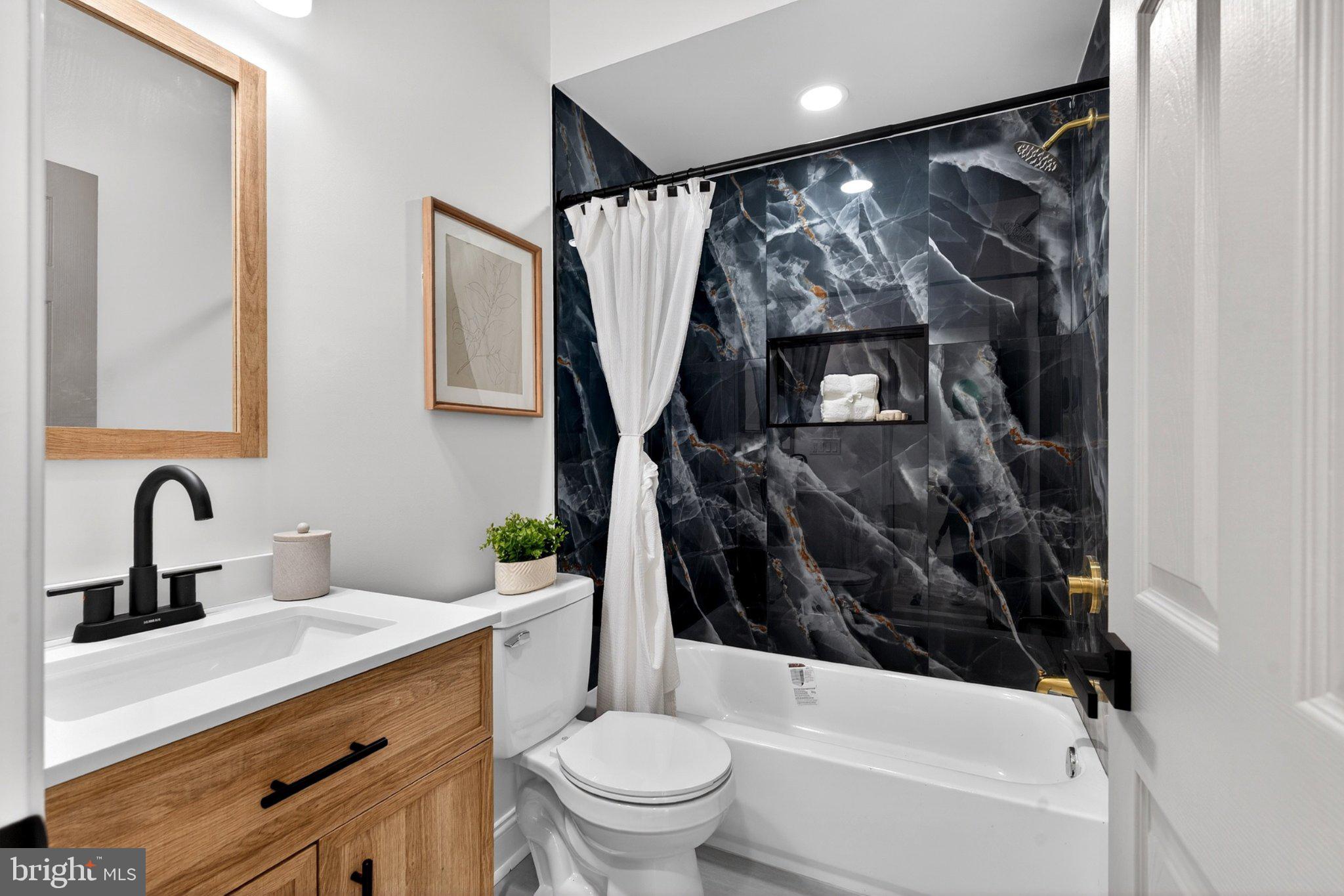 BRIDGEVIEW - GREENLAWN - Residential