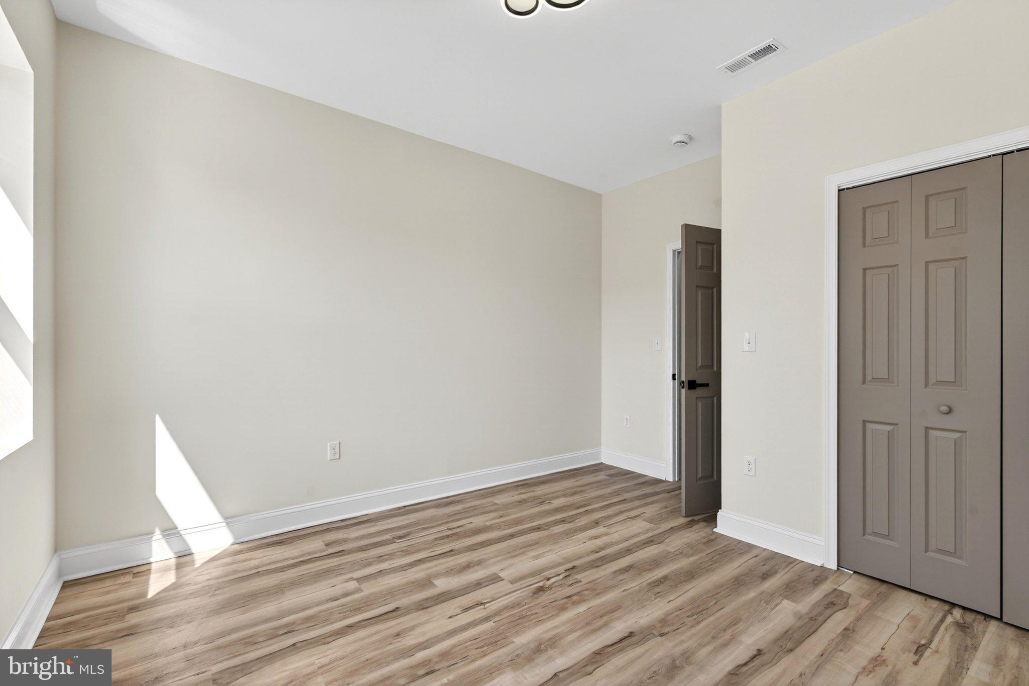 BRIDGEVIEW - GREENLAWN - Residential