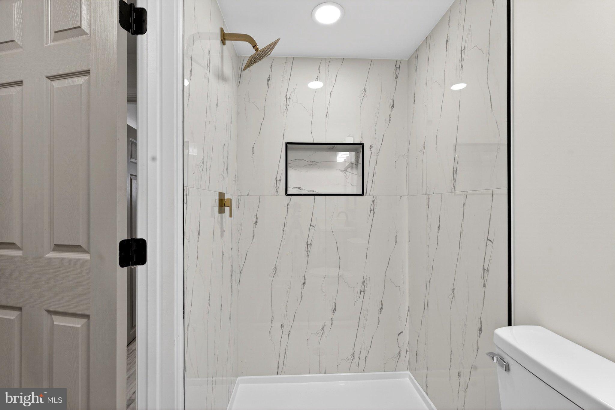 BRIDGEVIEW - GREENLAWN - Residential