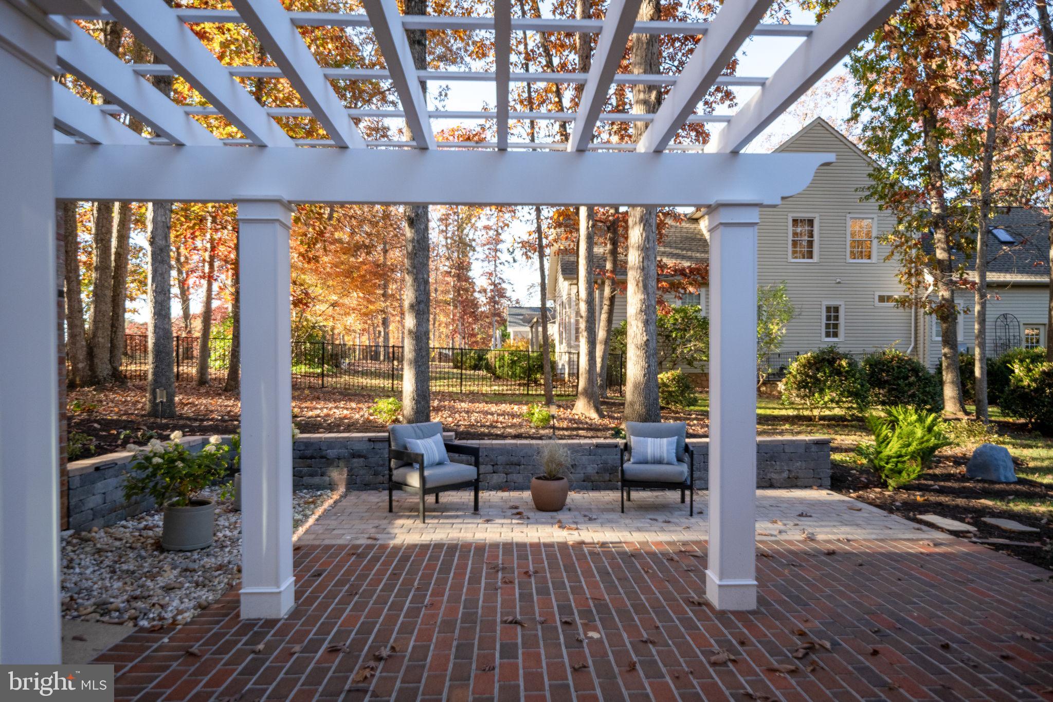 FAWN LAKE - Residential