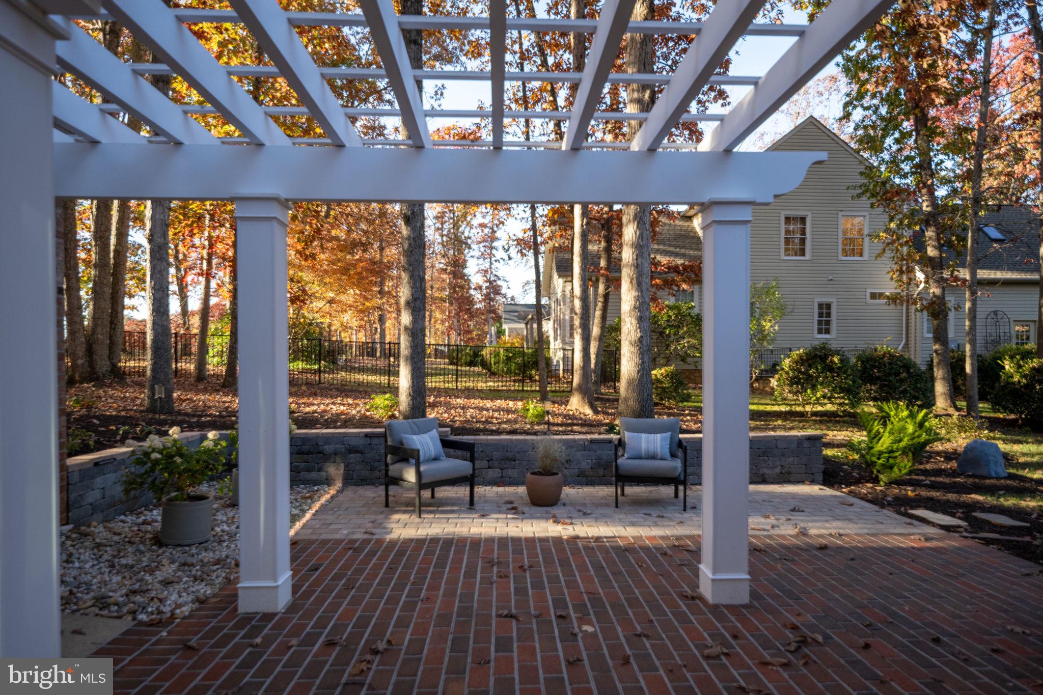 FAWN LAKE - Residential