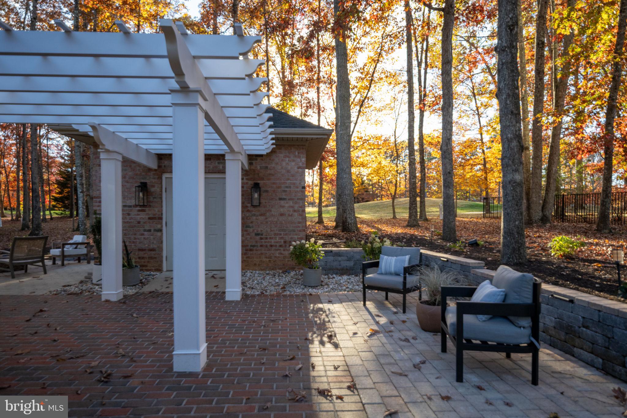 FAWN LAKE - Residential