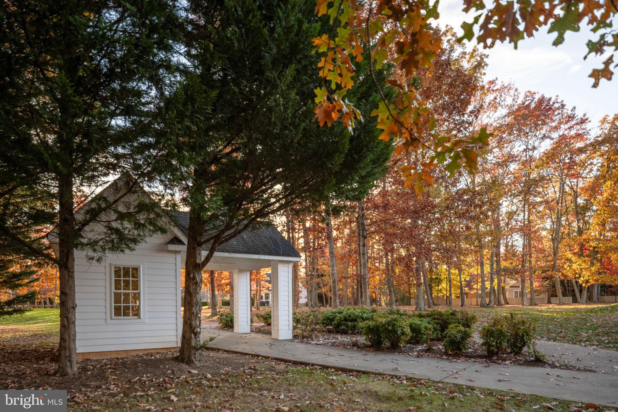FAWN LAKE - Residential